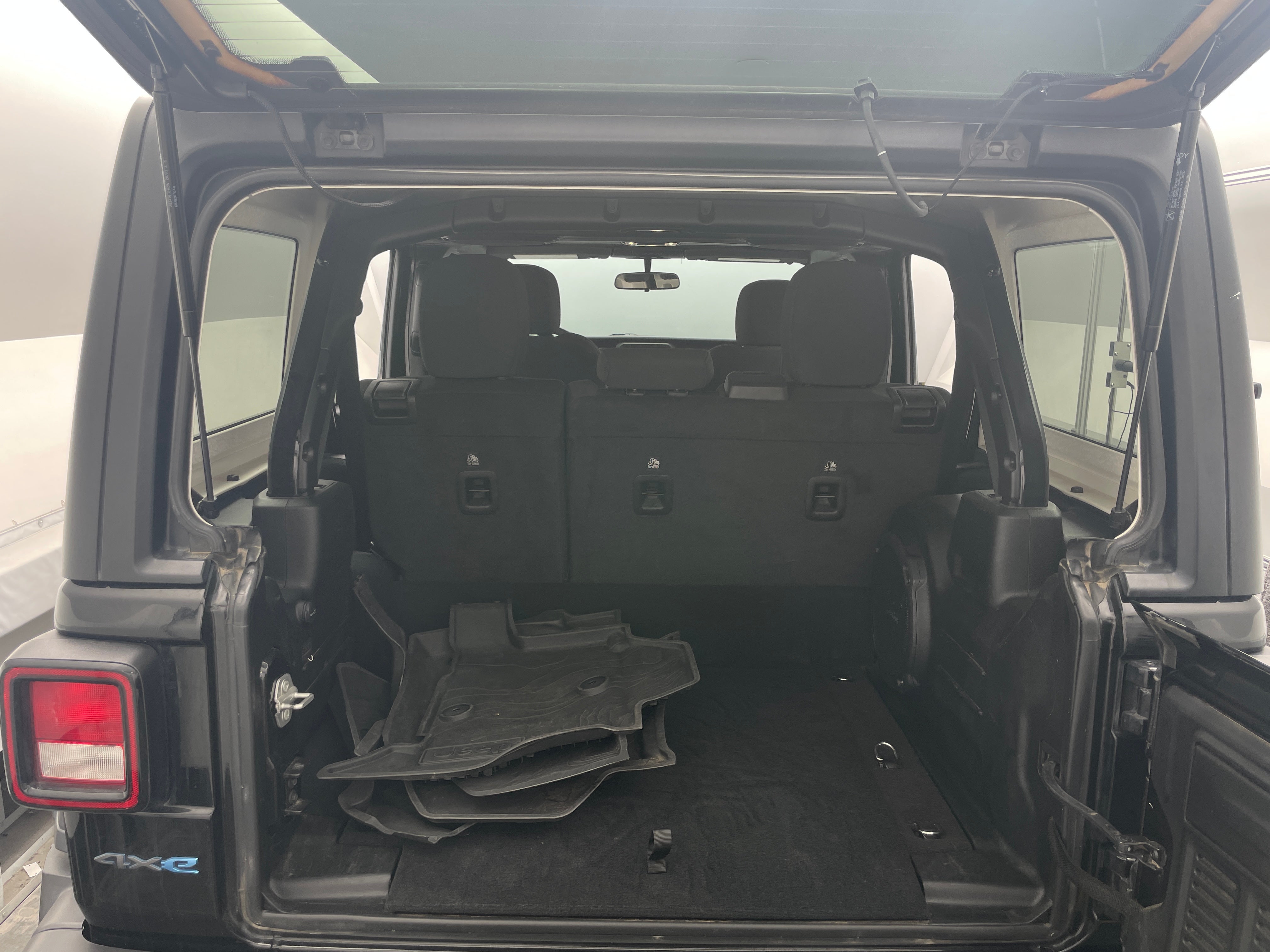 2023 Jeep Wrangler Willys Wheeler 7