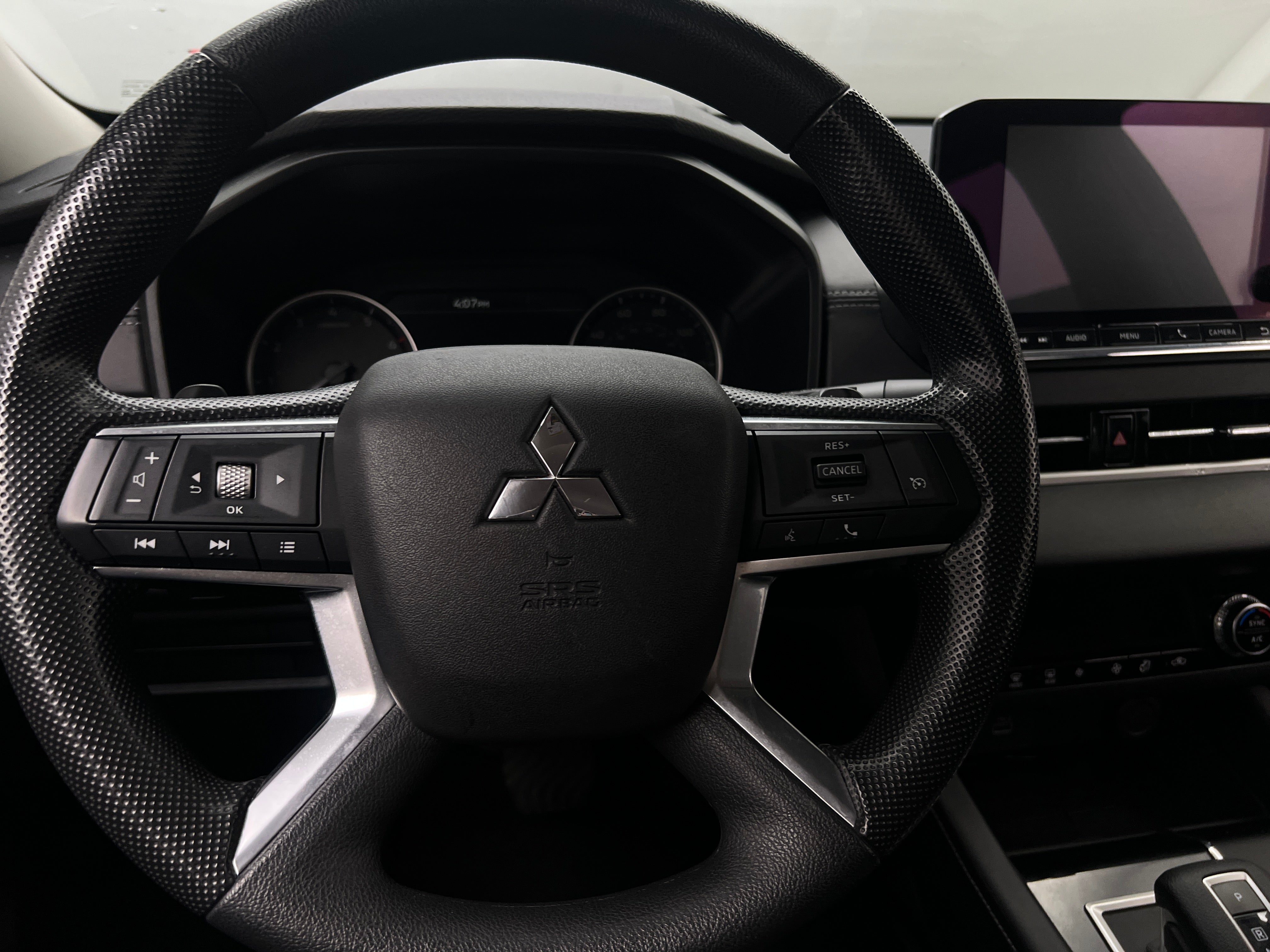 2023 Mitsubishi Outlander ES 5