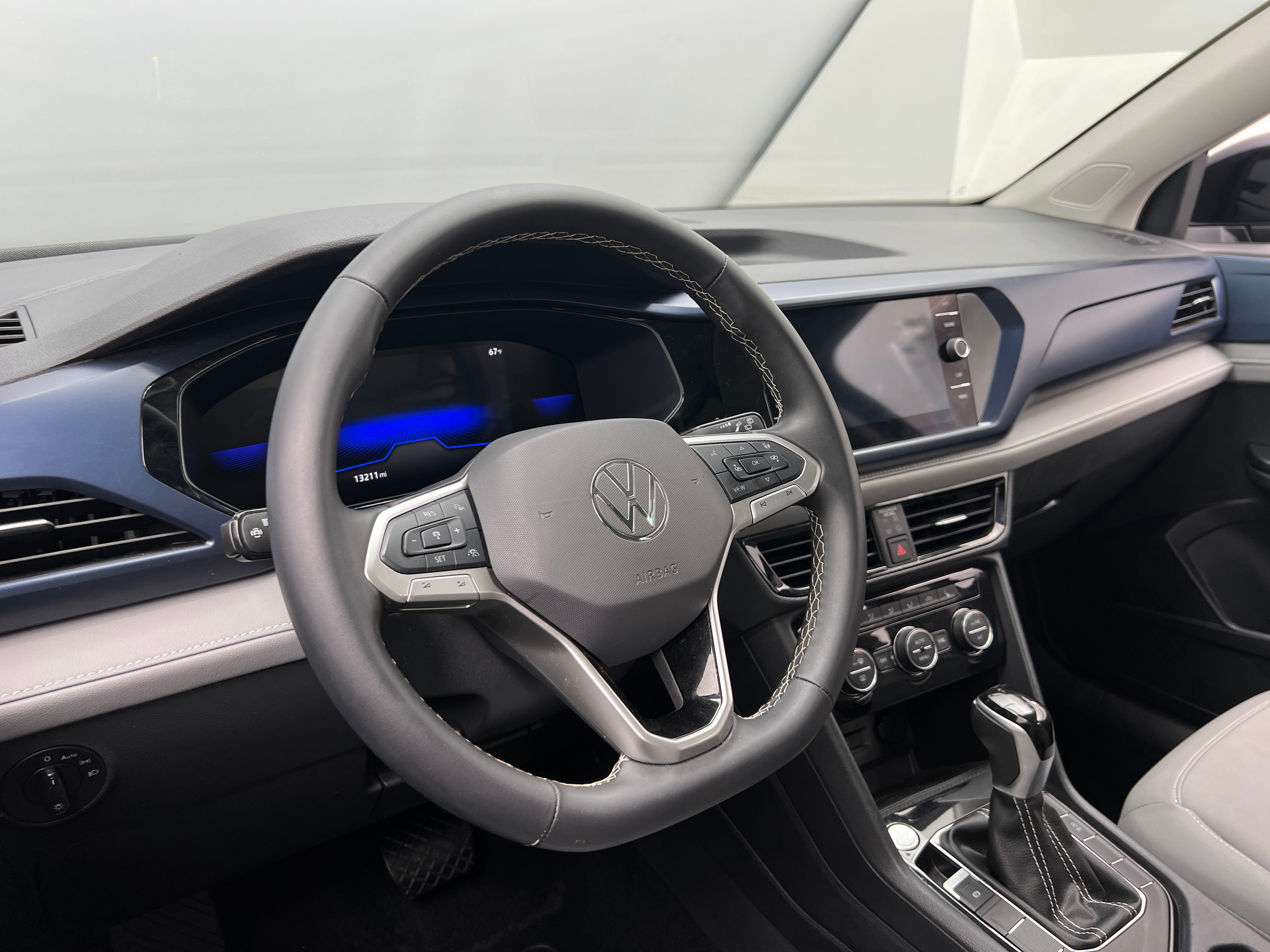 Thumbnail: 2024 Volkswagen Taos - 4