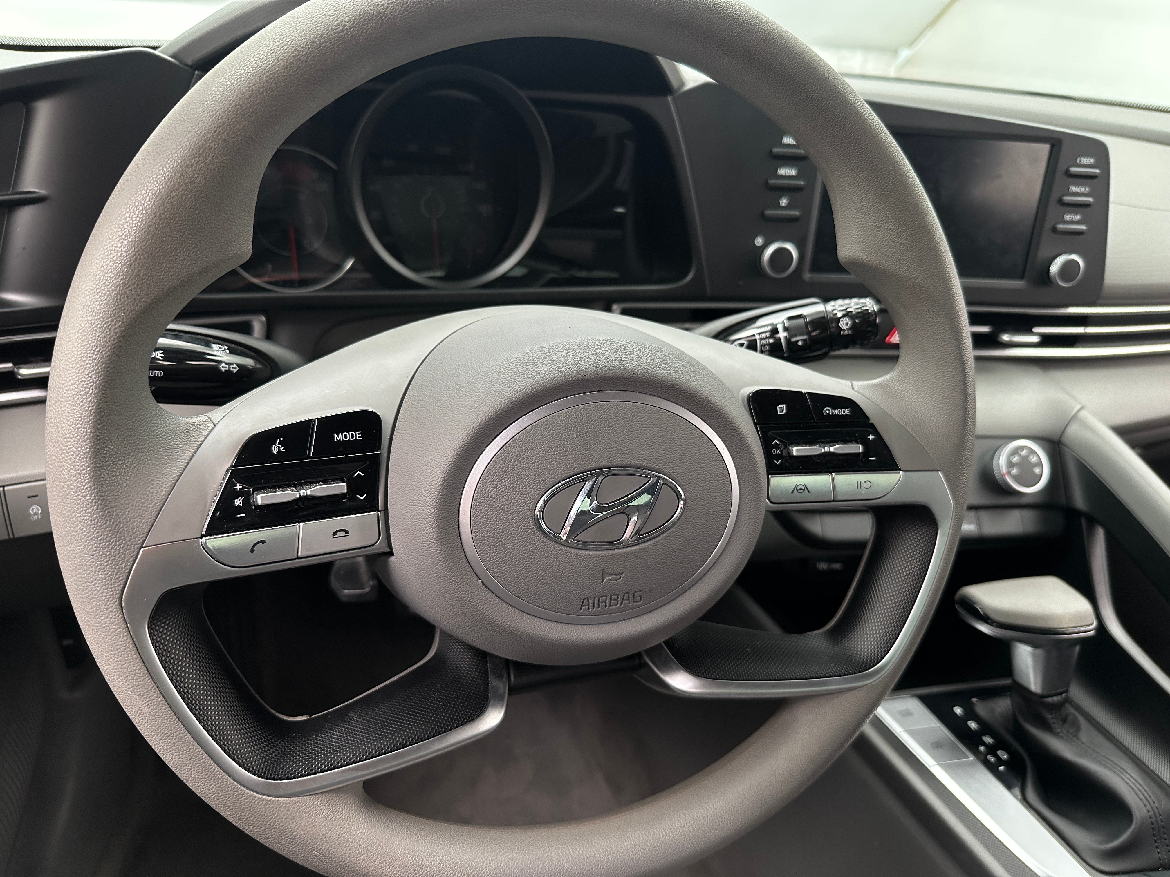 2022 Hyundai Elantra SE 5