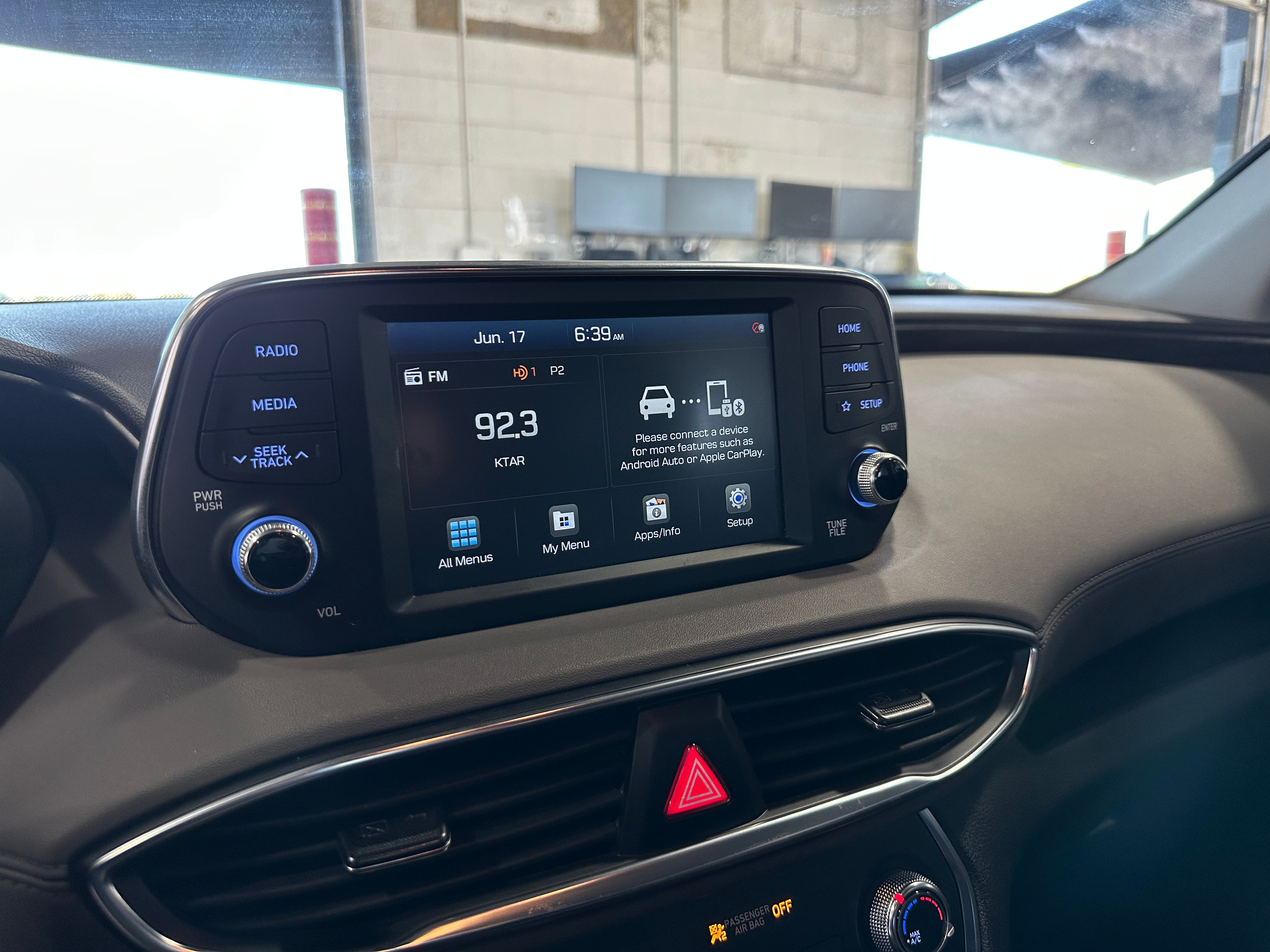 2020 Hyundai Santa Fe SEL 4