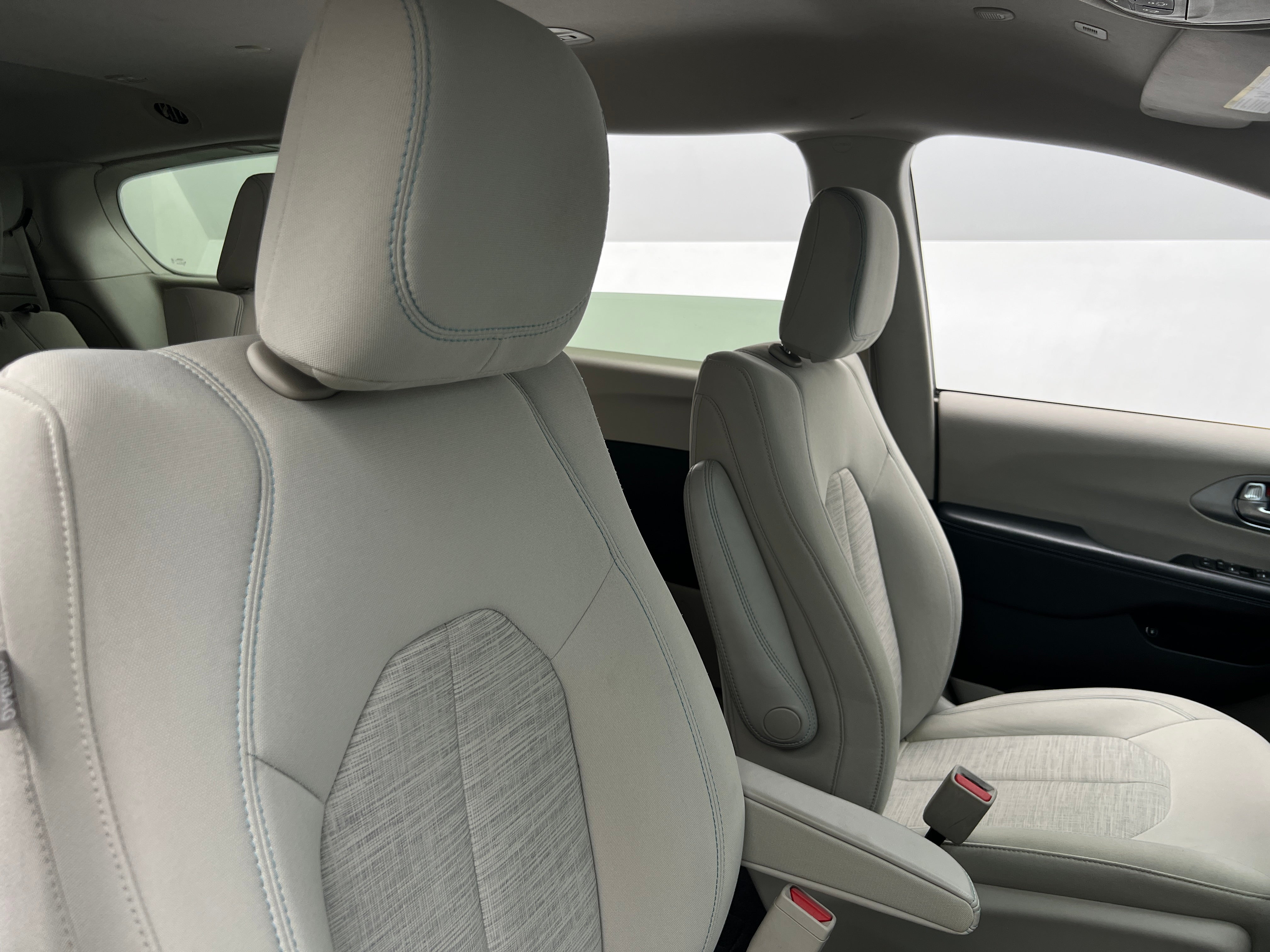 2018 Chrysler Pacifica Hybrid Touring Plus 2
