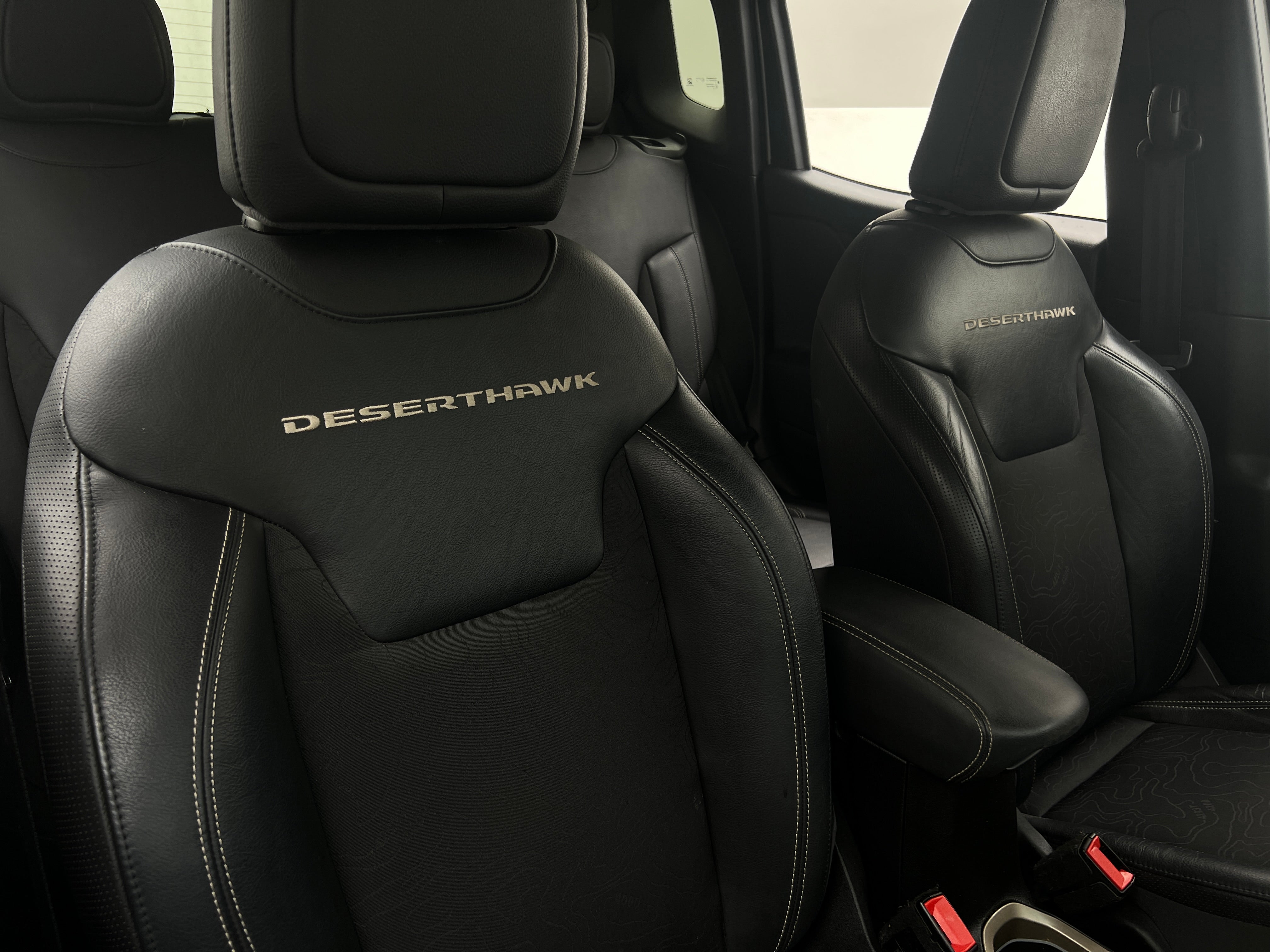 2017 Jeep Renegade Deserthawk 2