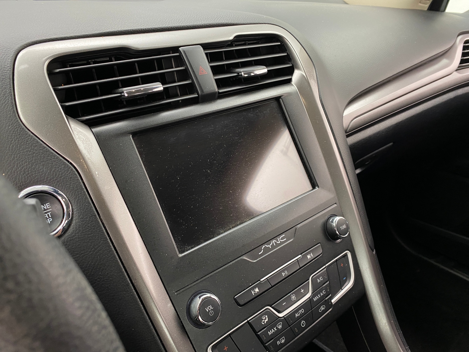 Thumbnail: 2020 Ford Fusion - 4