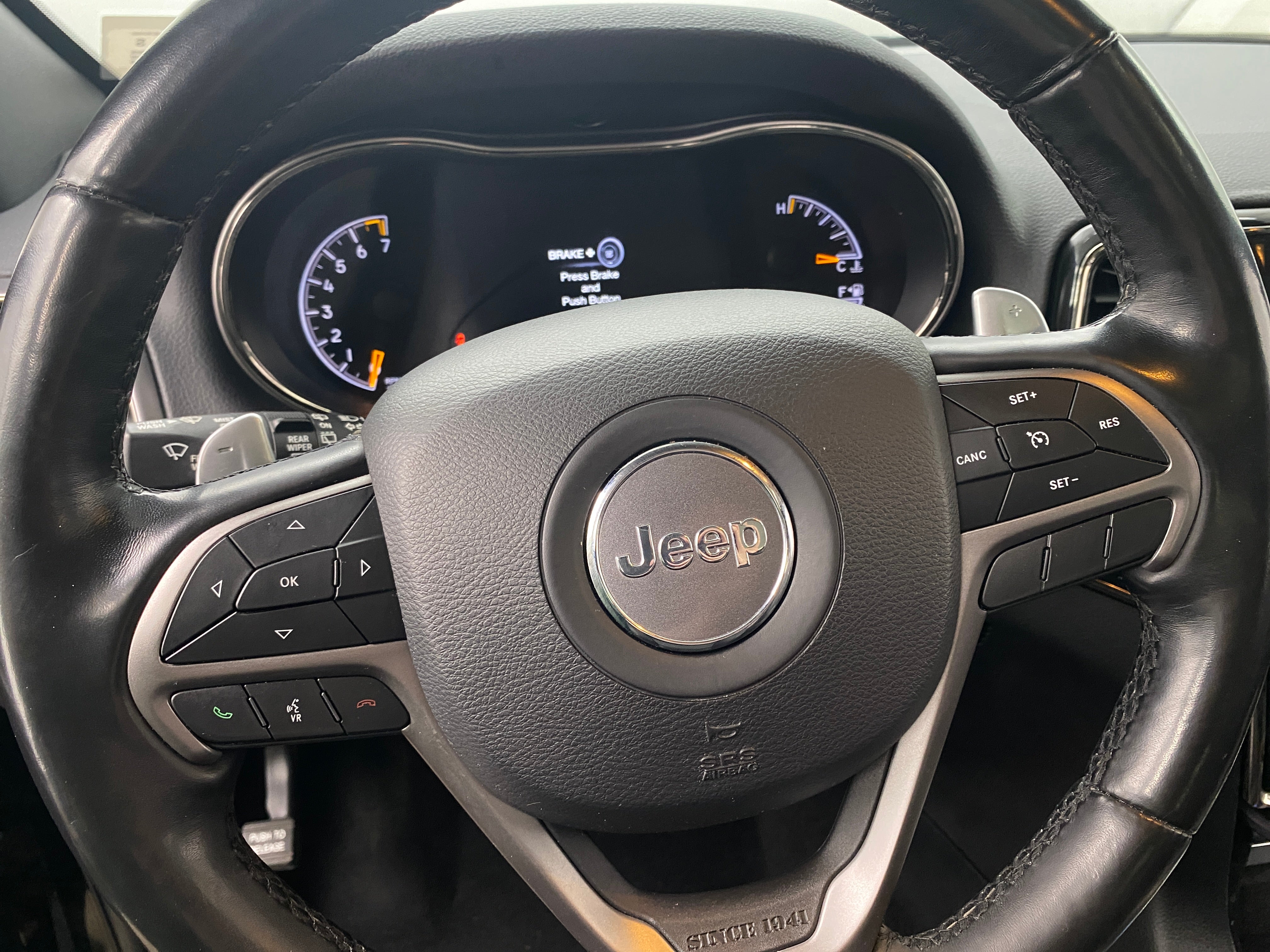 2020 Jeep Grand Cherokee Limited Edition 4