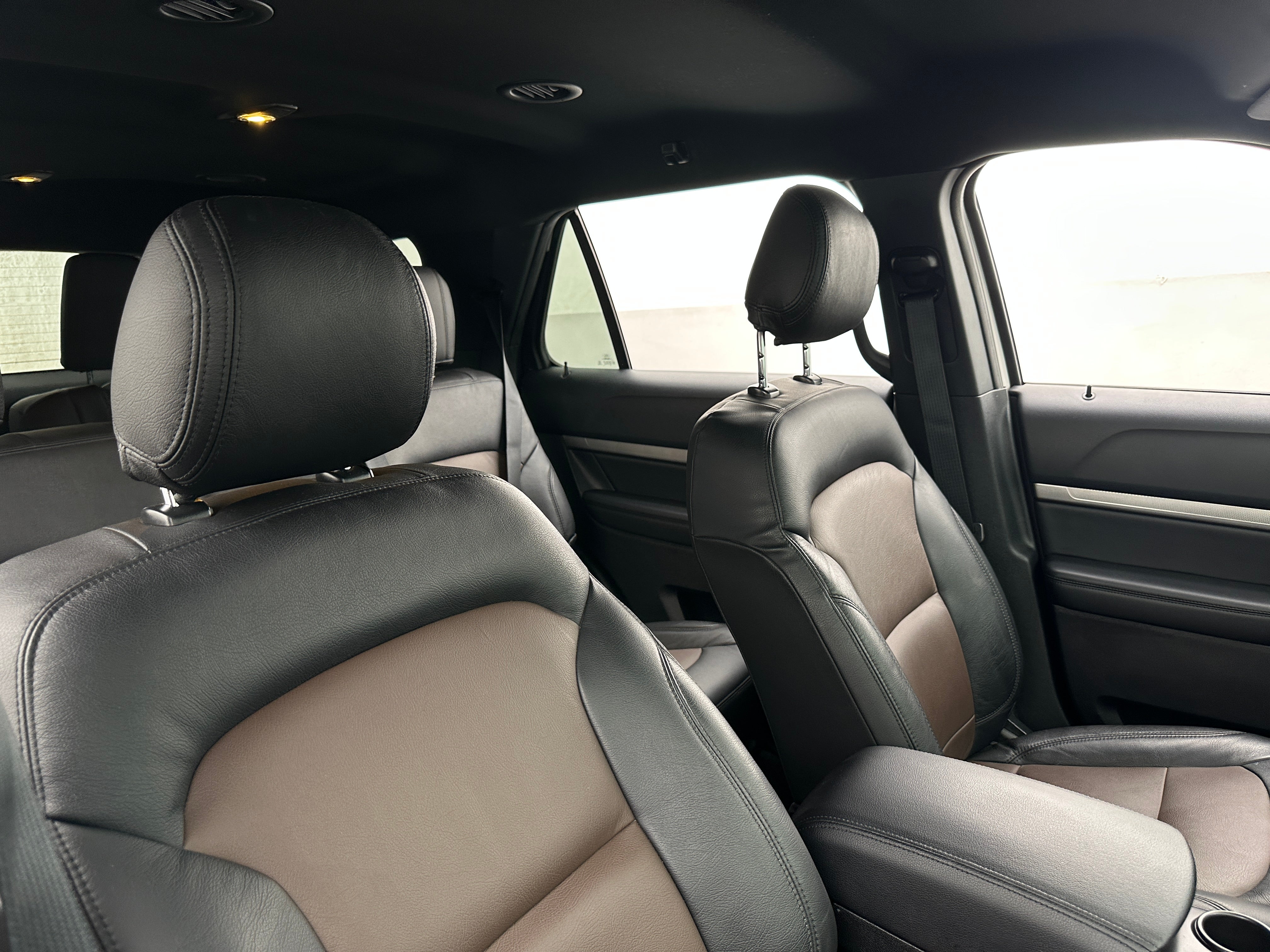 2018 Ford Explorer XLT 2