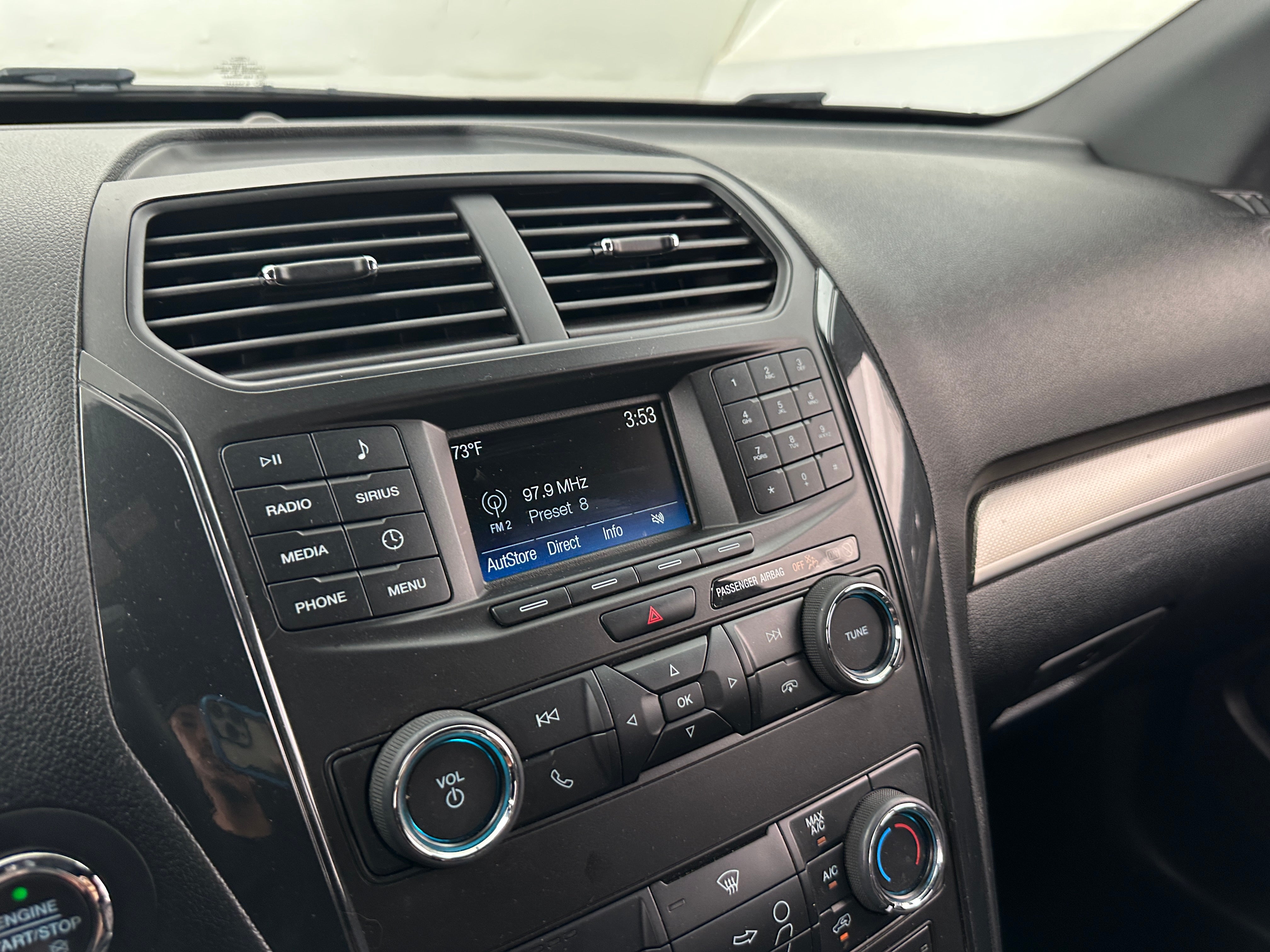 2018 Ford Explorer XLT 4