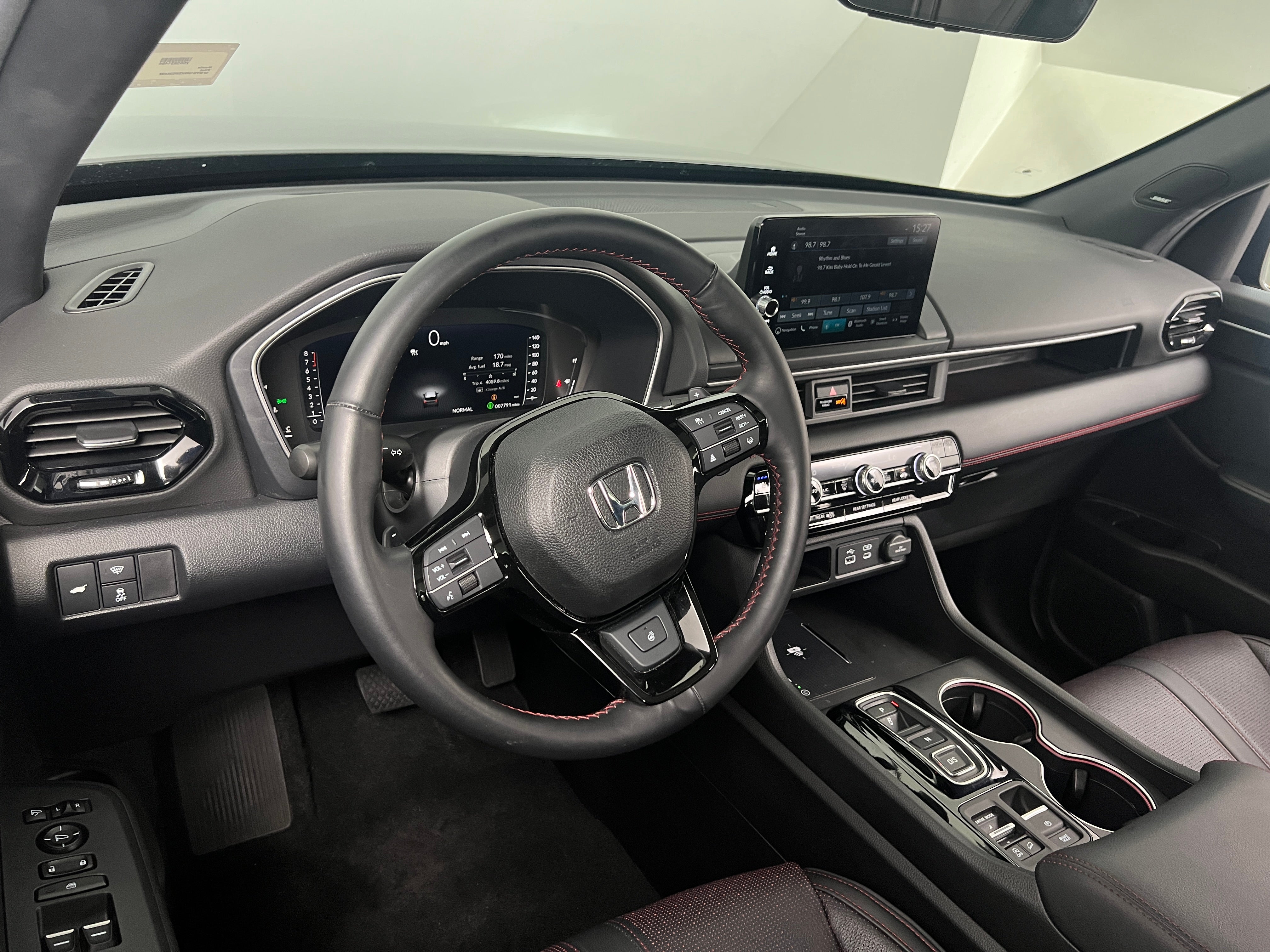 Thumbnail: 2025 Honda Pilot - 2