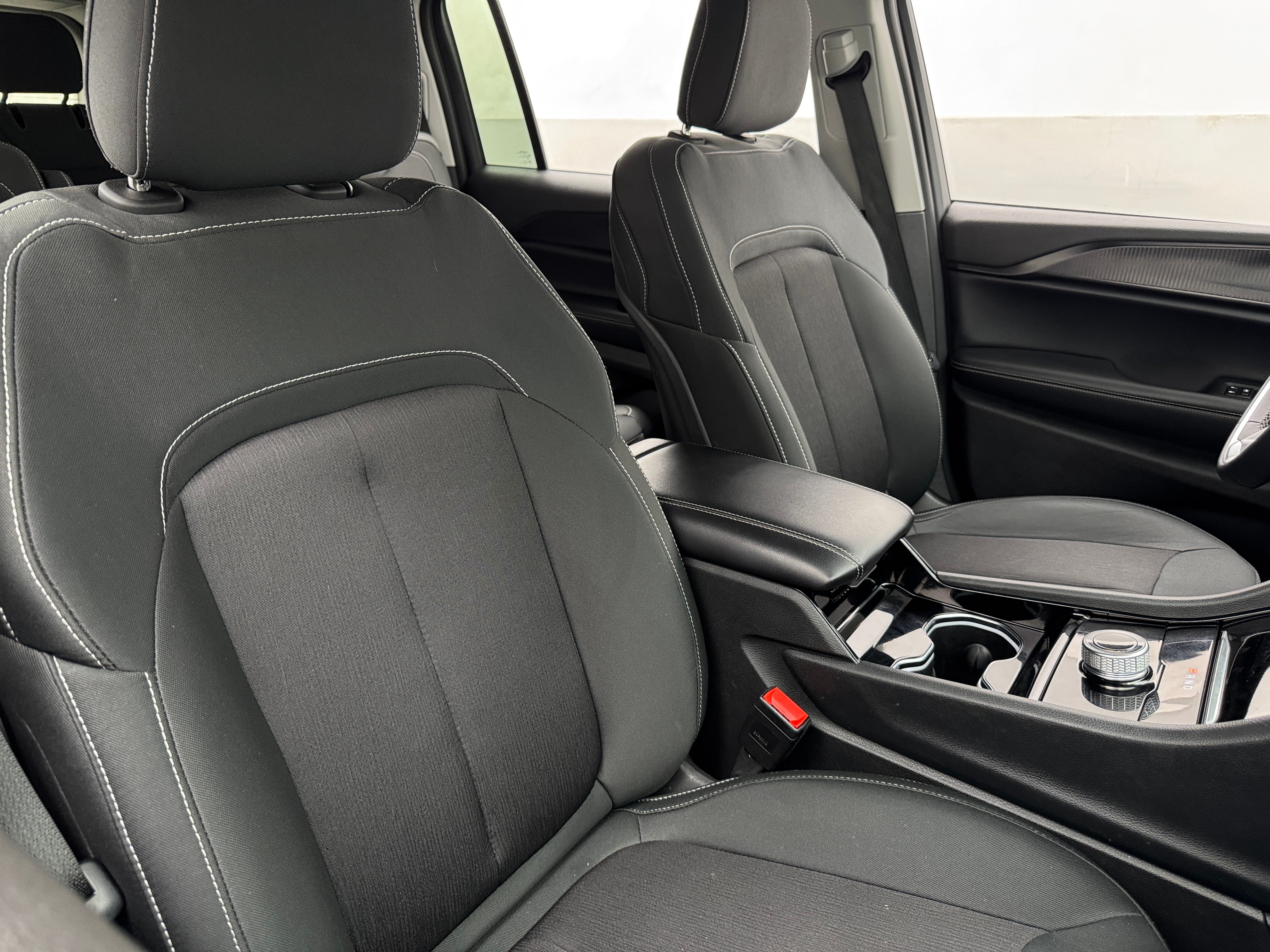2023 Jeep Grand Cherokee L Laredo 2
