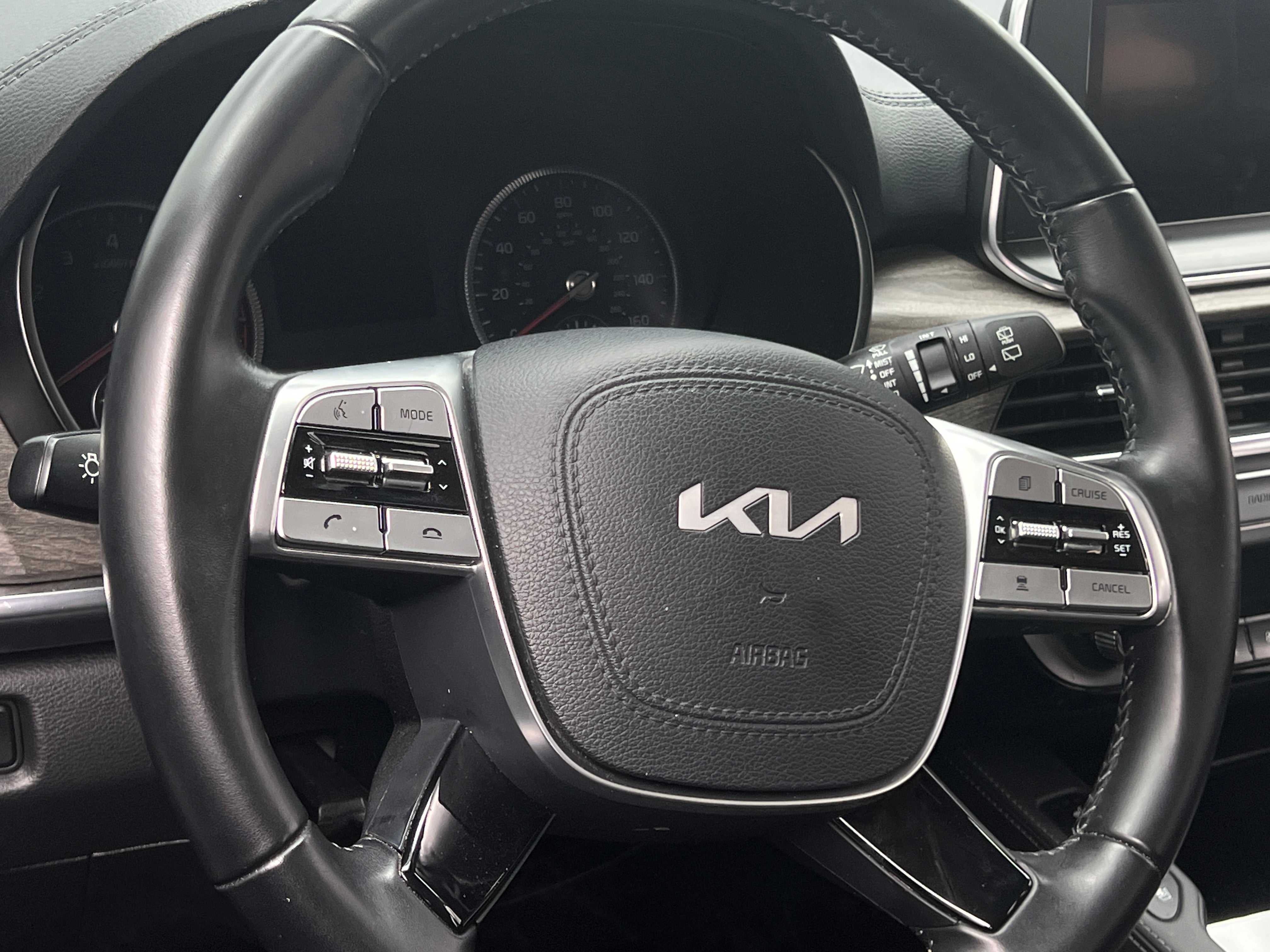 Thumbnail: 2022 Kia Telluride - 4