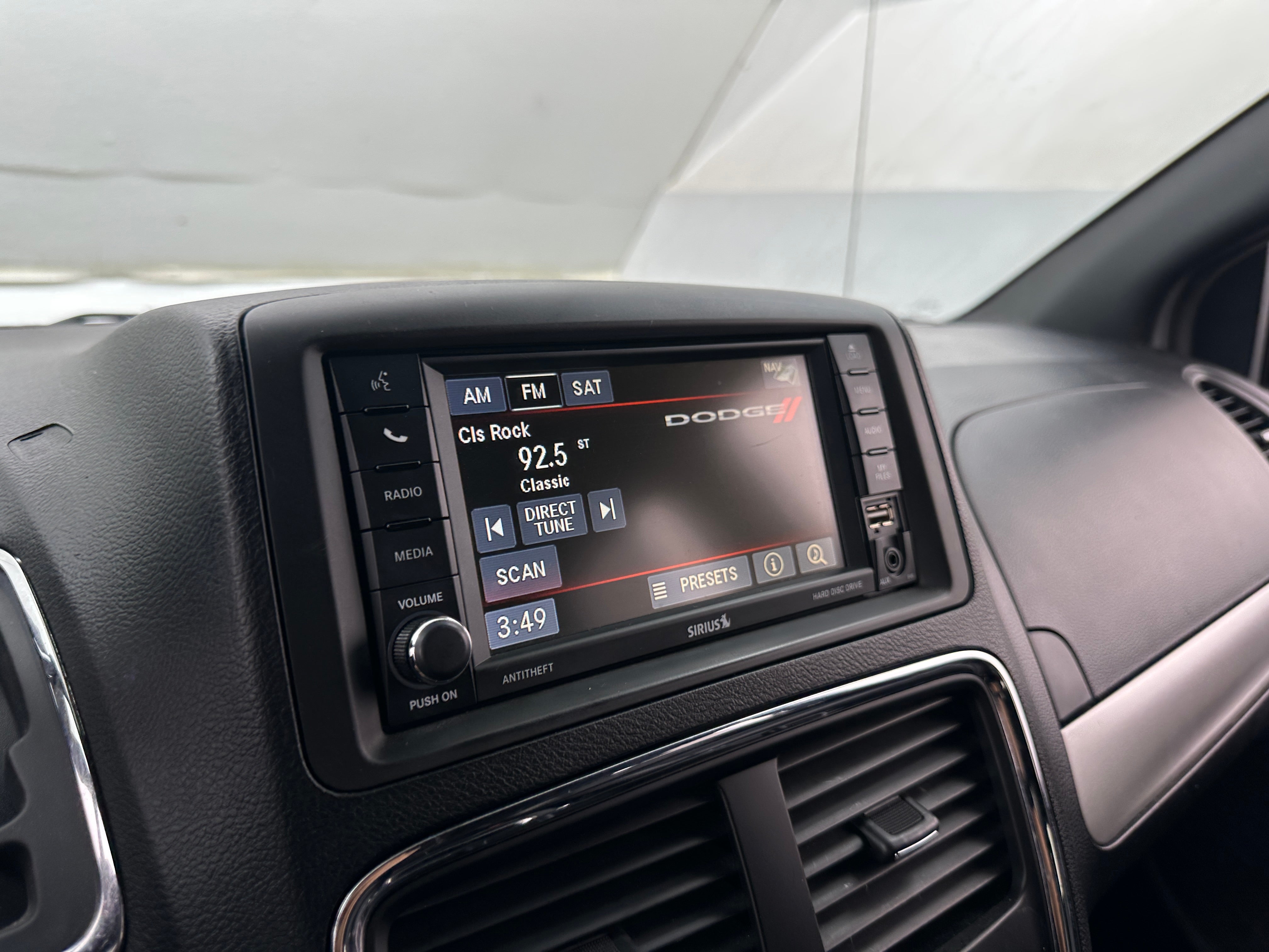 2017 Dodge Grand Caravan SE 3