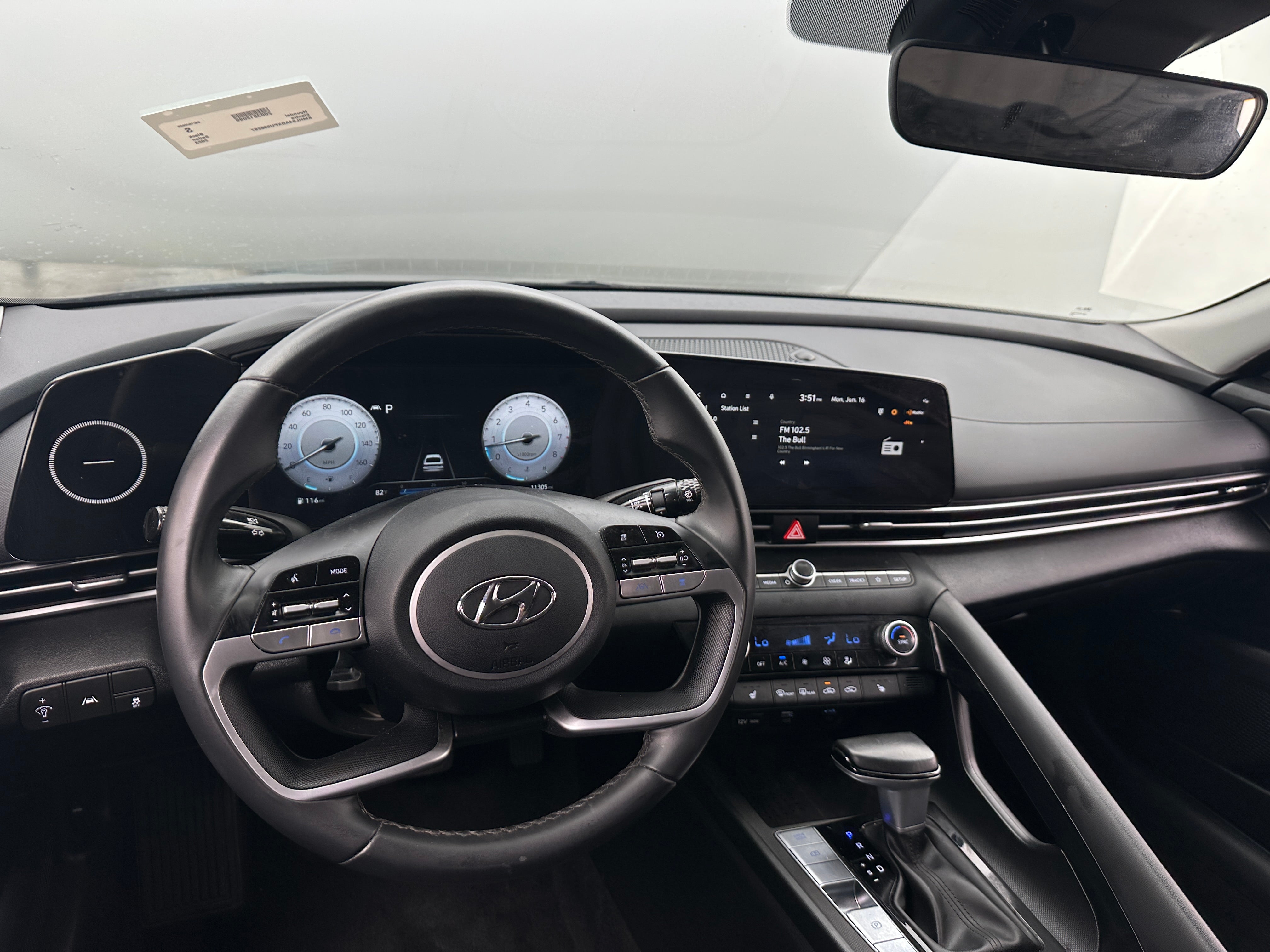2023 Hyundai Elantra SEL 3