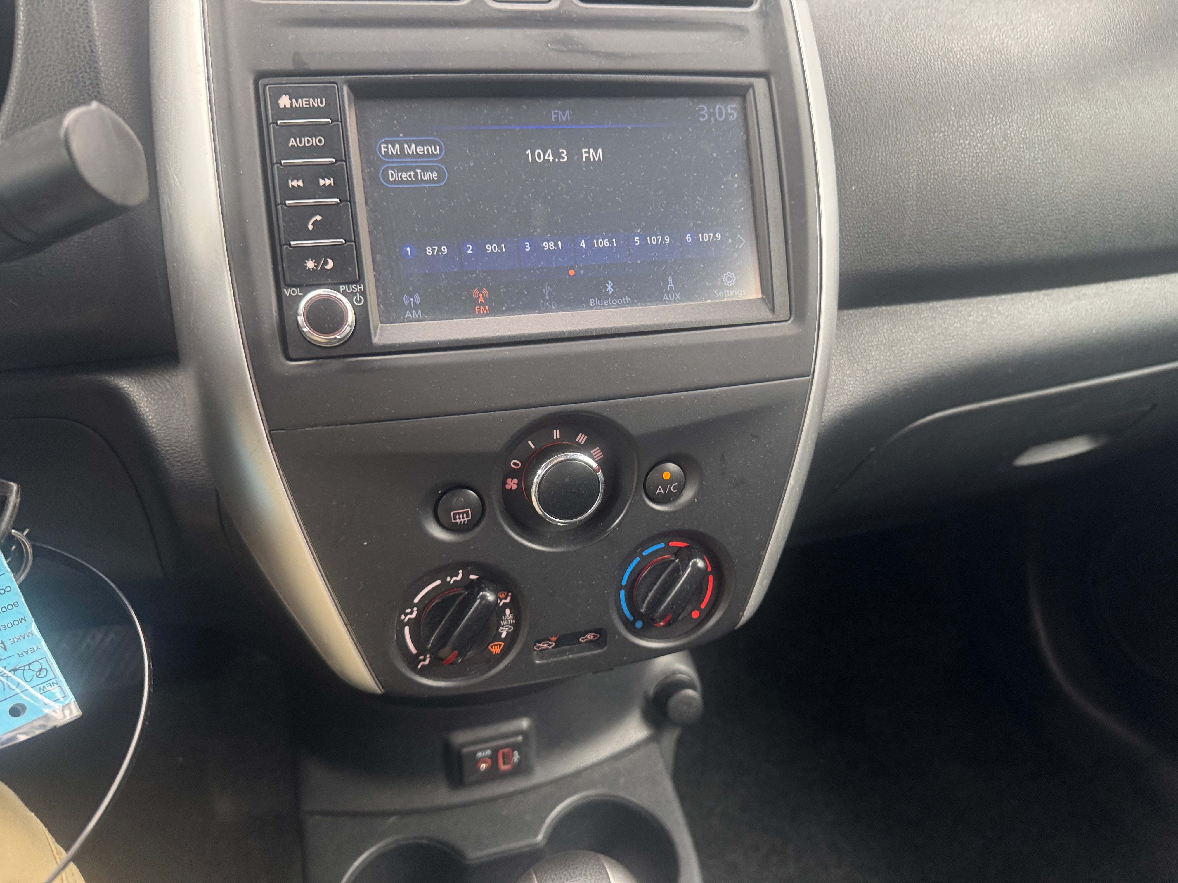 2019 Nissan Versa SV 4