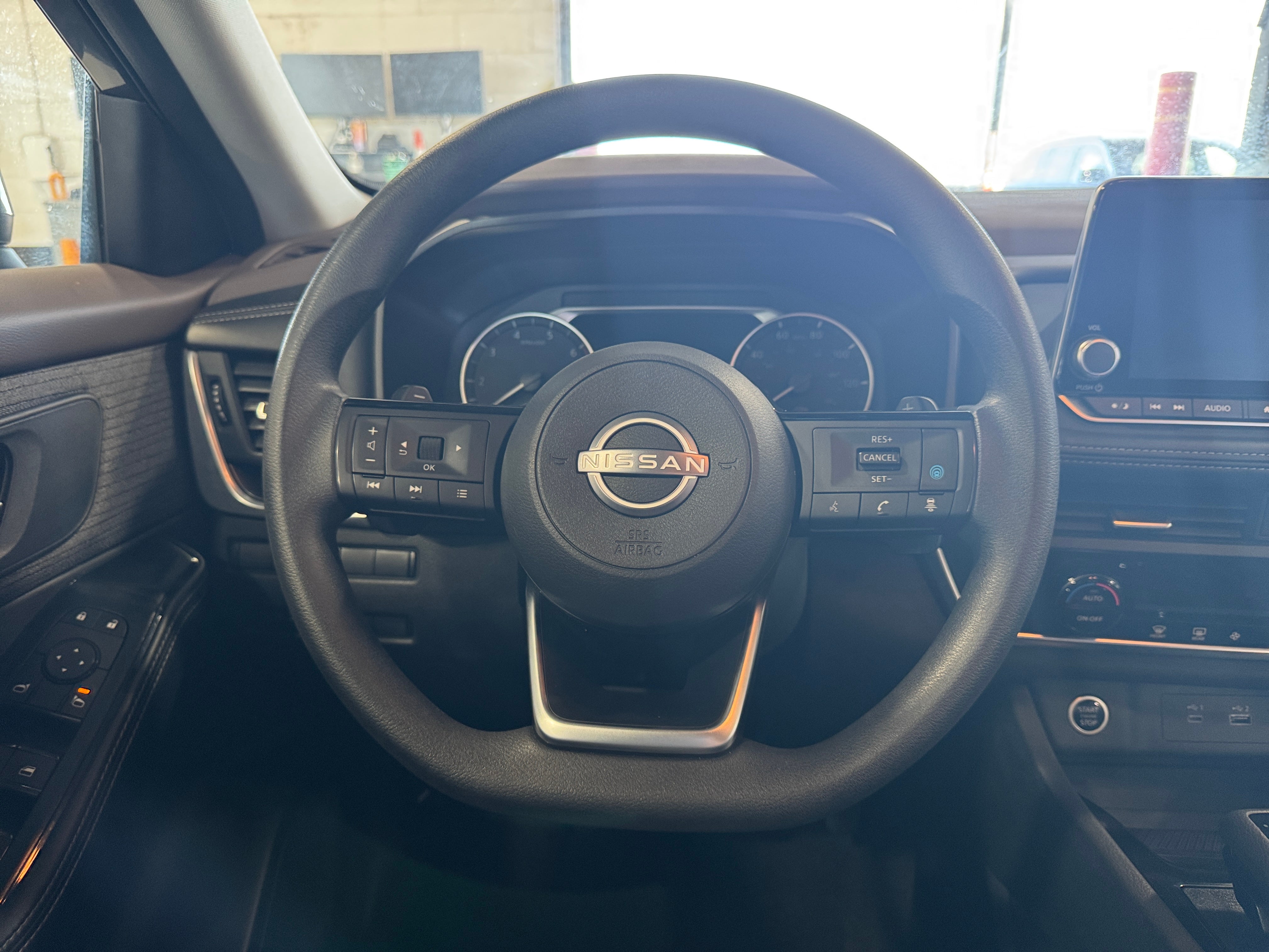 Thumbnail: 2023 Nissan Rogue - 5