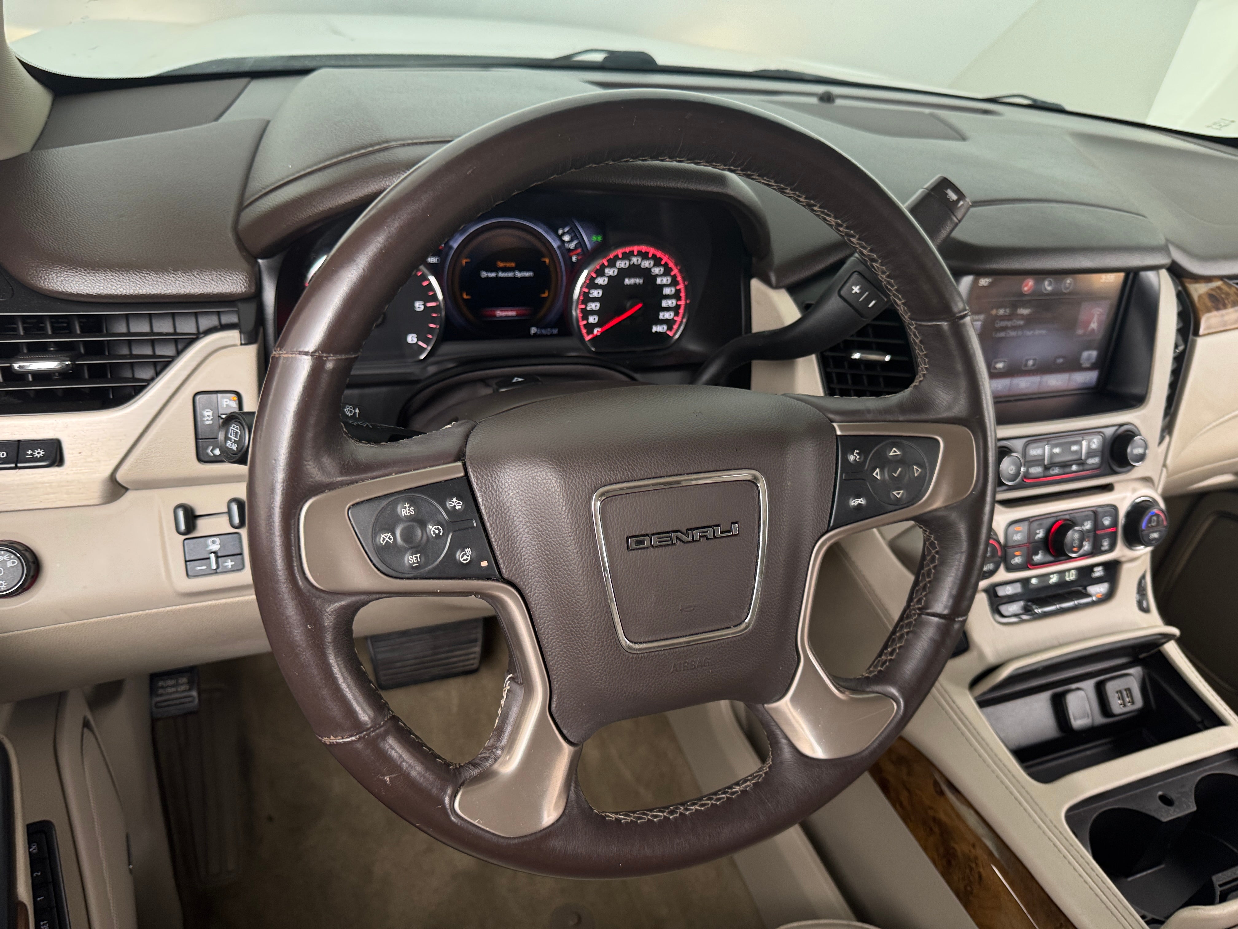 2015 GMC Yukon XL Denali 4