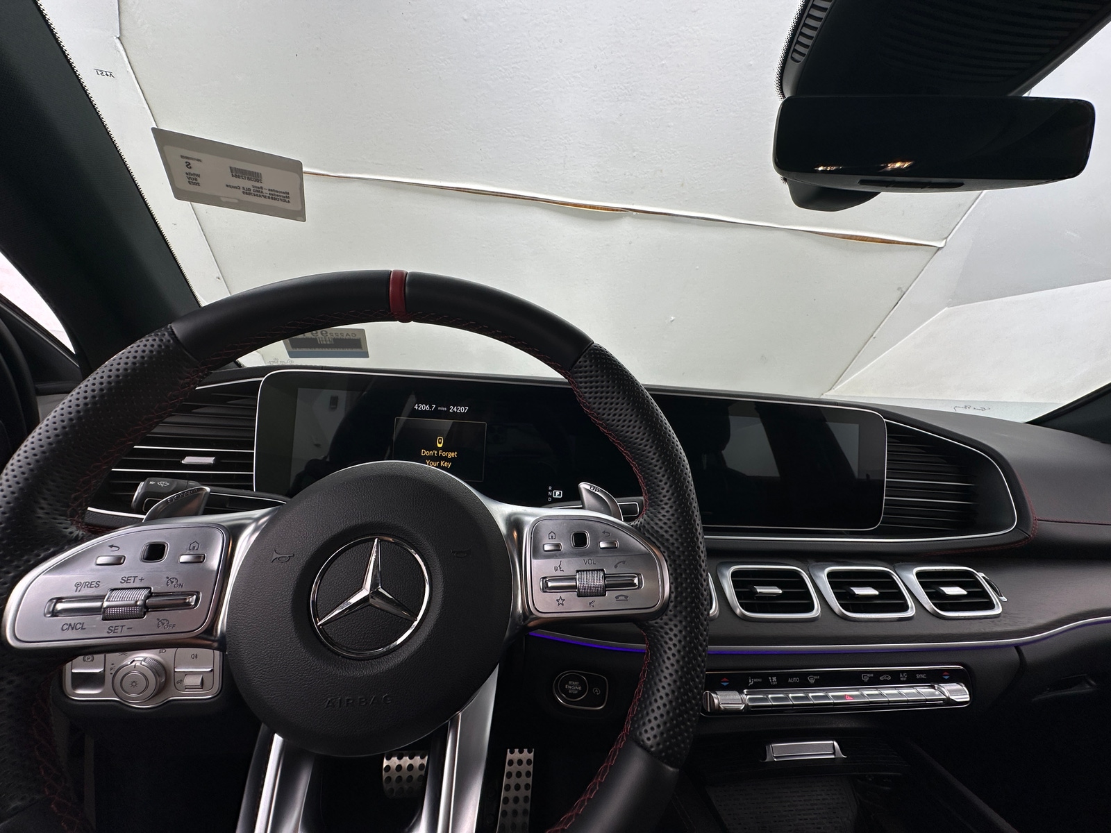 Thumbnail: 2023 Mercedes-Benz GLE - 2