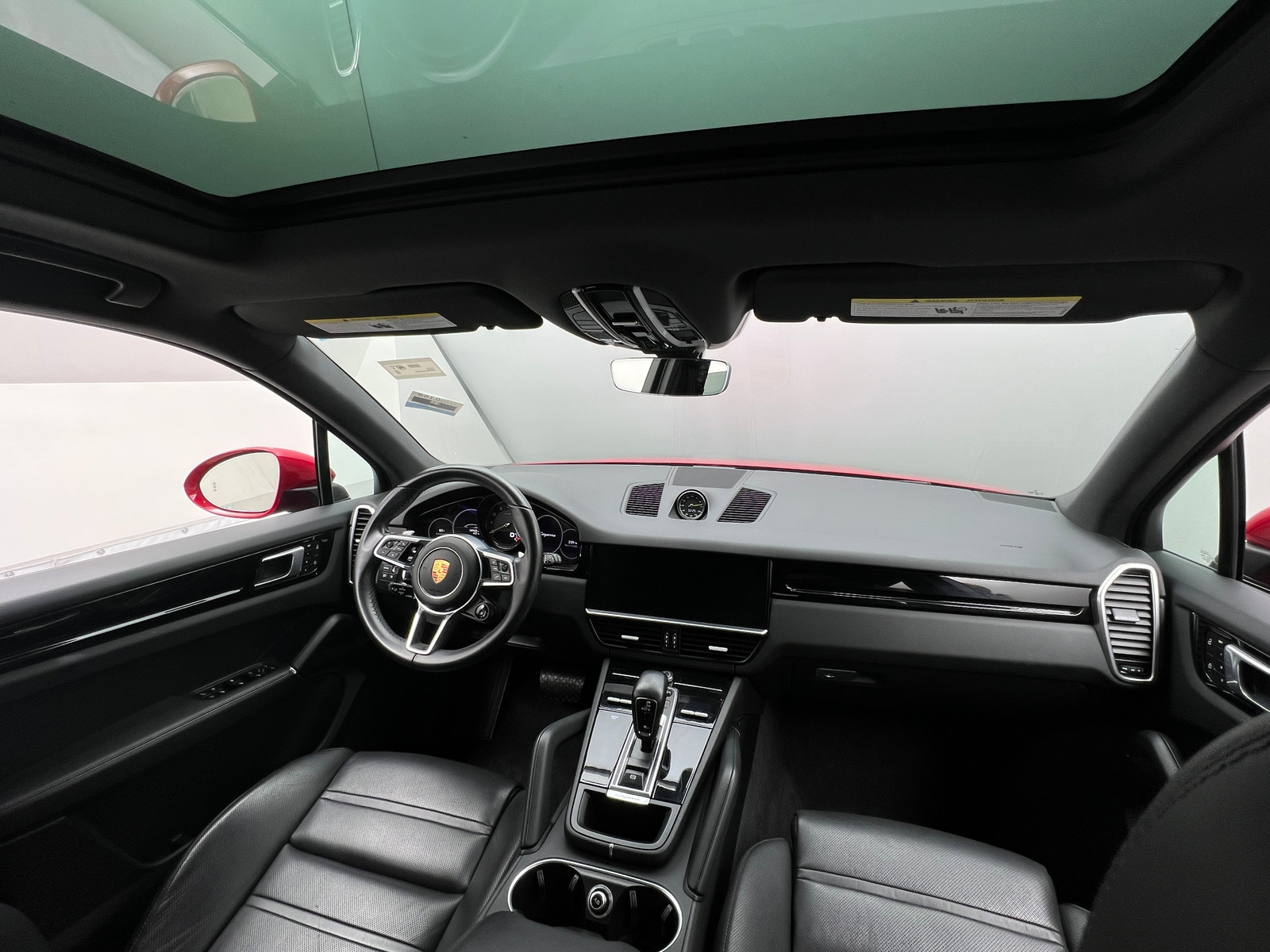 Thumbnail: 2022 Porsche Cayenne - 2