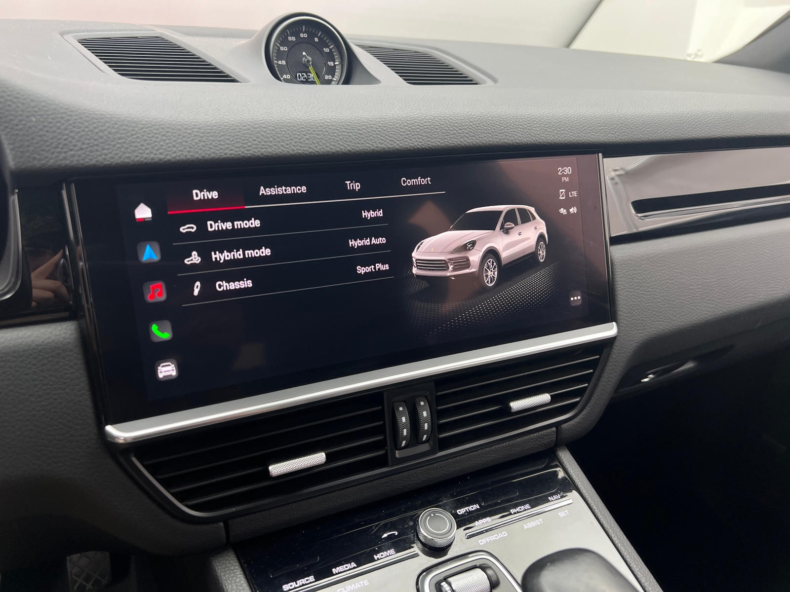 Thumbnail: 2022 Porsche Cayenne - 3
