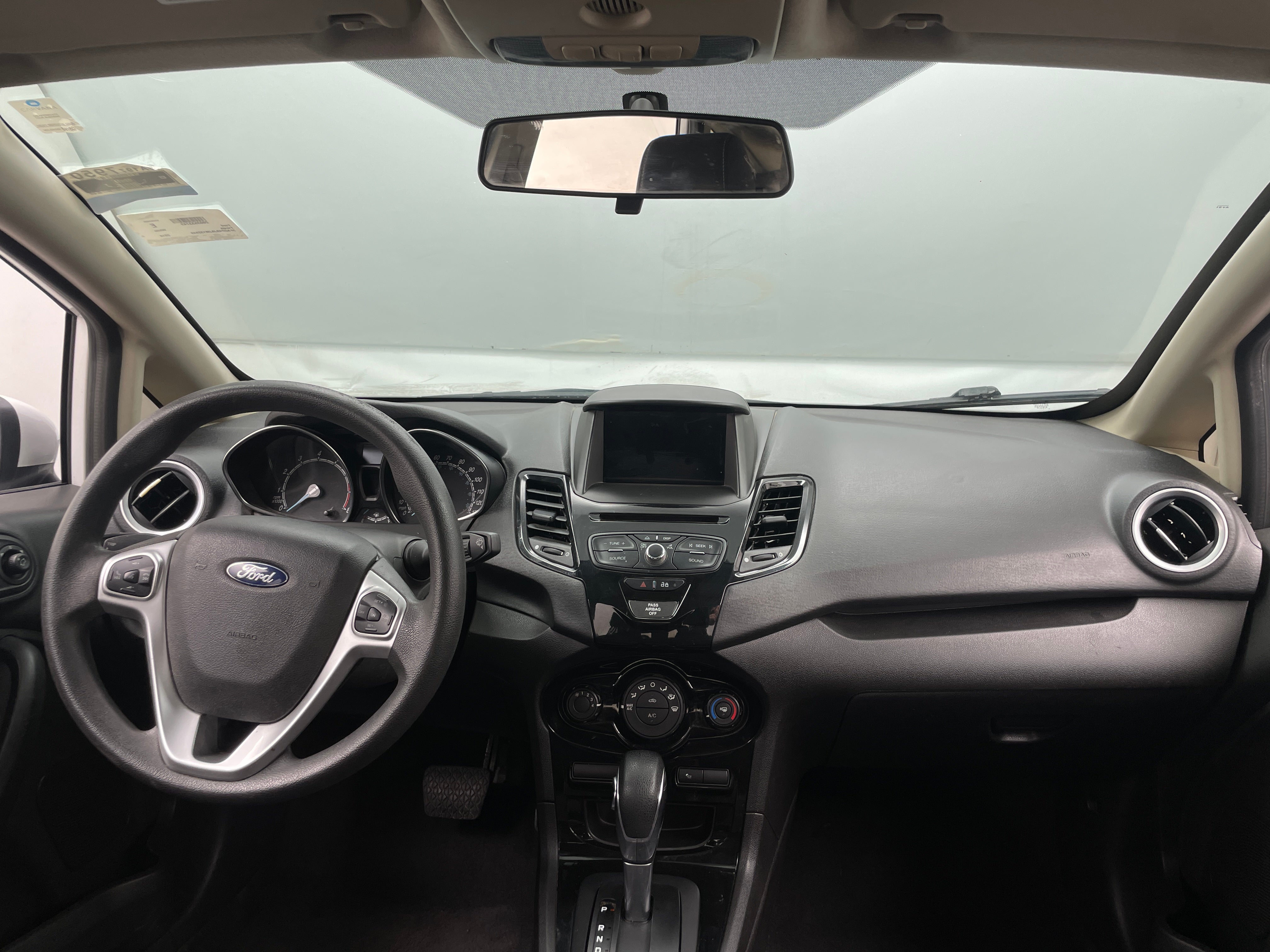 2018 Ford Fiesta SE 3