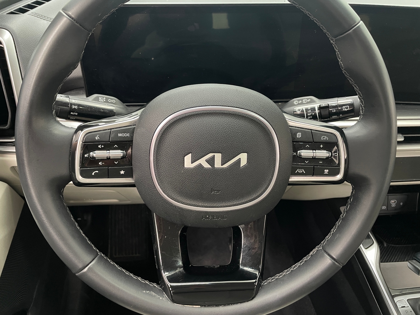 Thumbnail: 2025 Kia Sorento - 4