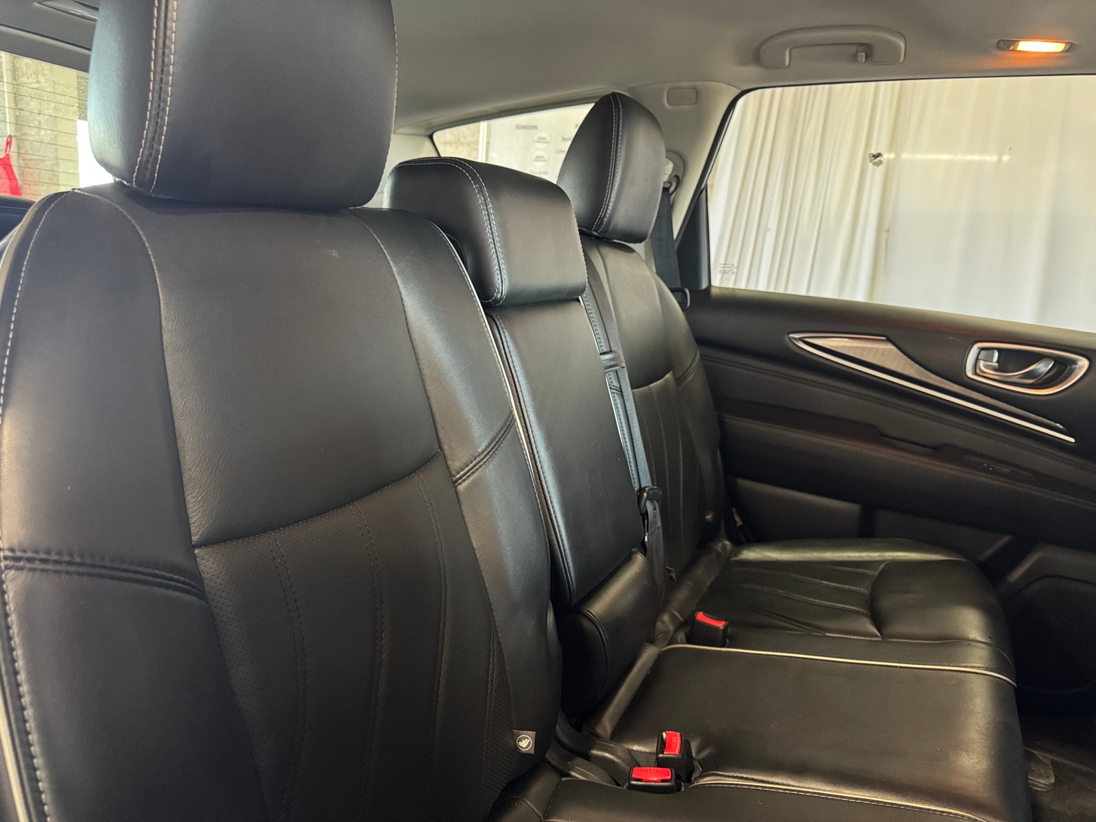 Thumbnail: 2016 INFINITI QX60 - 4