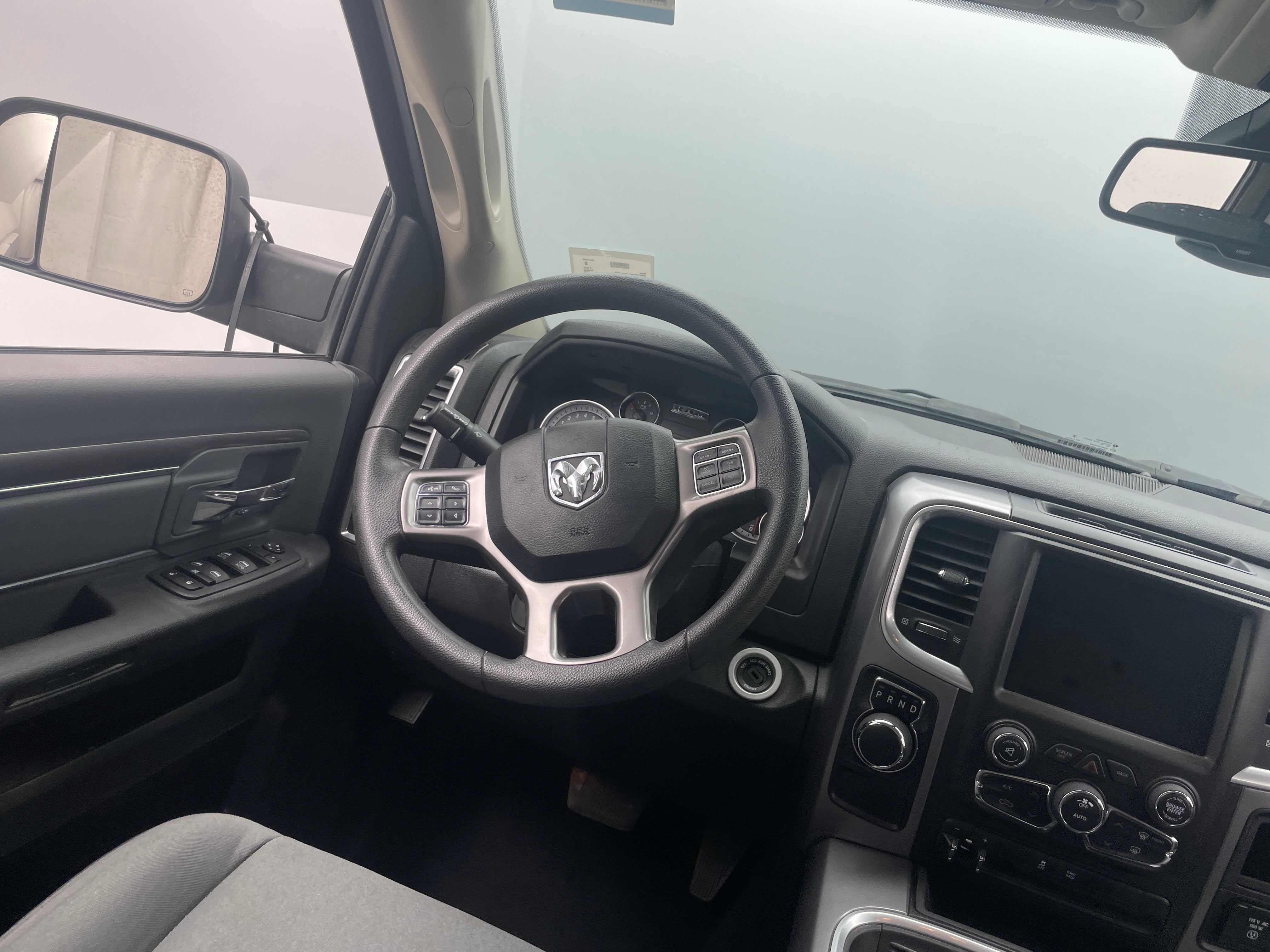 2023 RAM 1500 Classic SLT 5