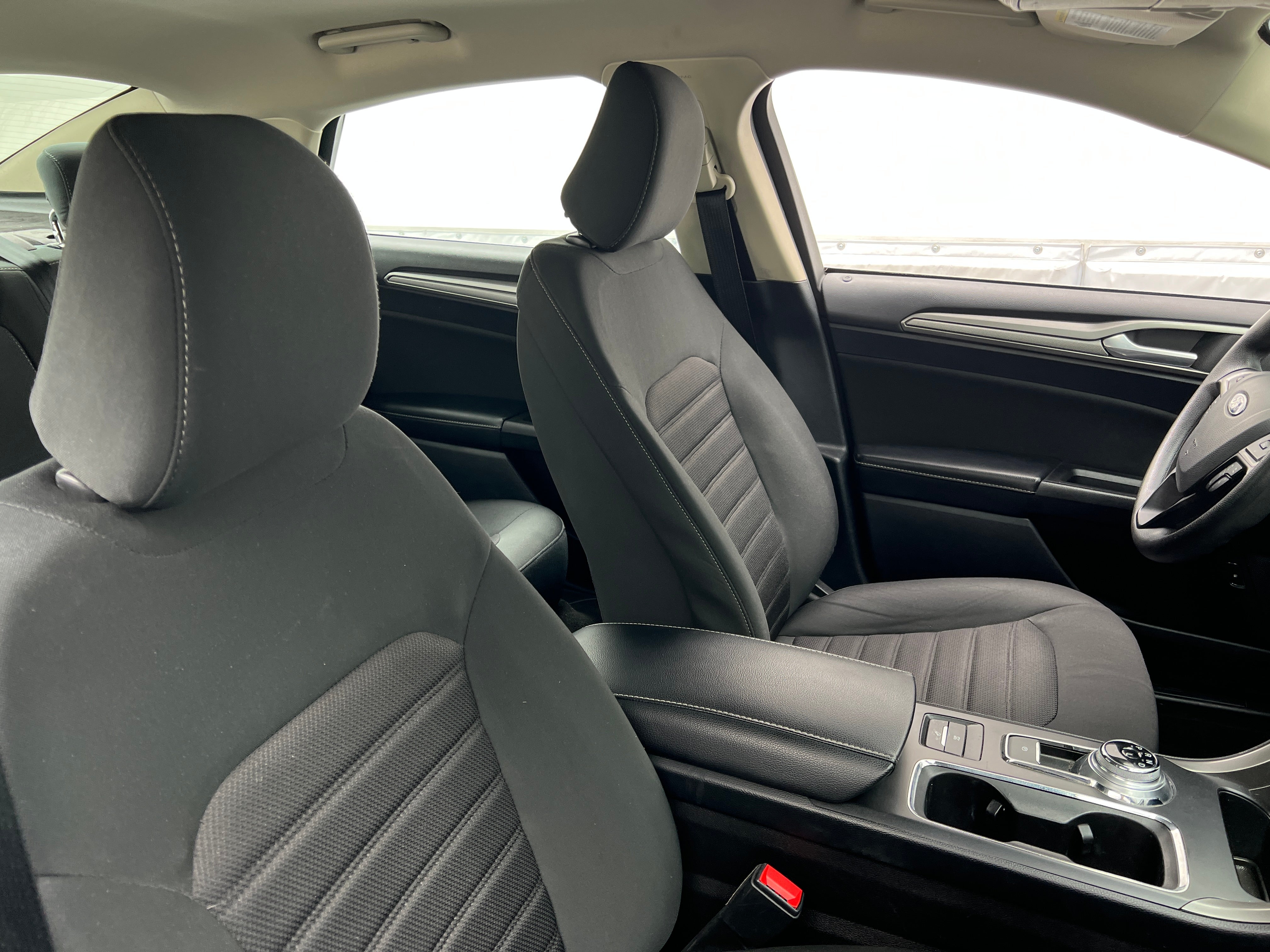 2020 Ford Fusion  2