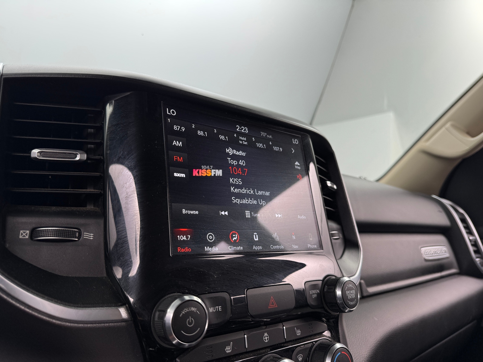 Thumbnail: 2019 RAM 1500 - 4
