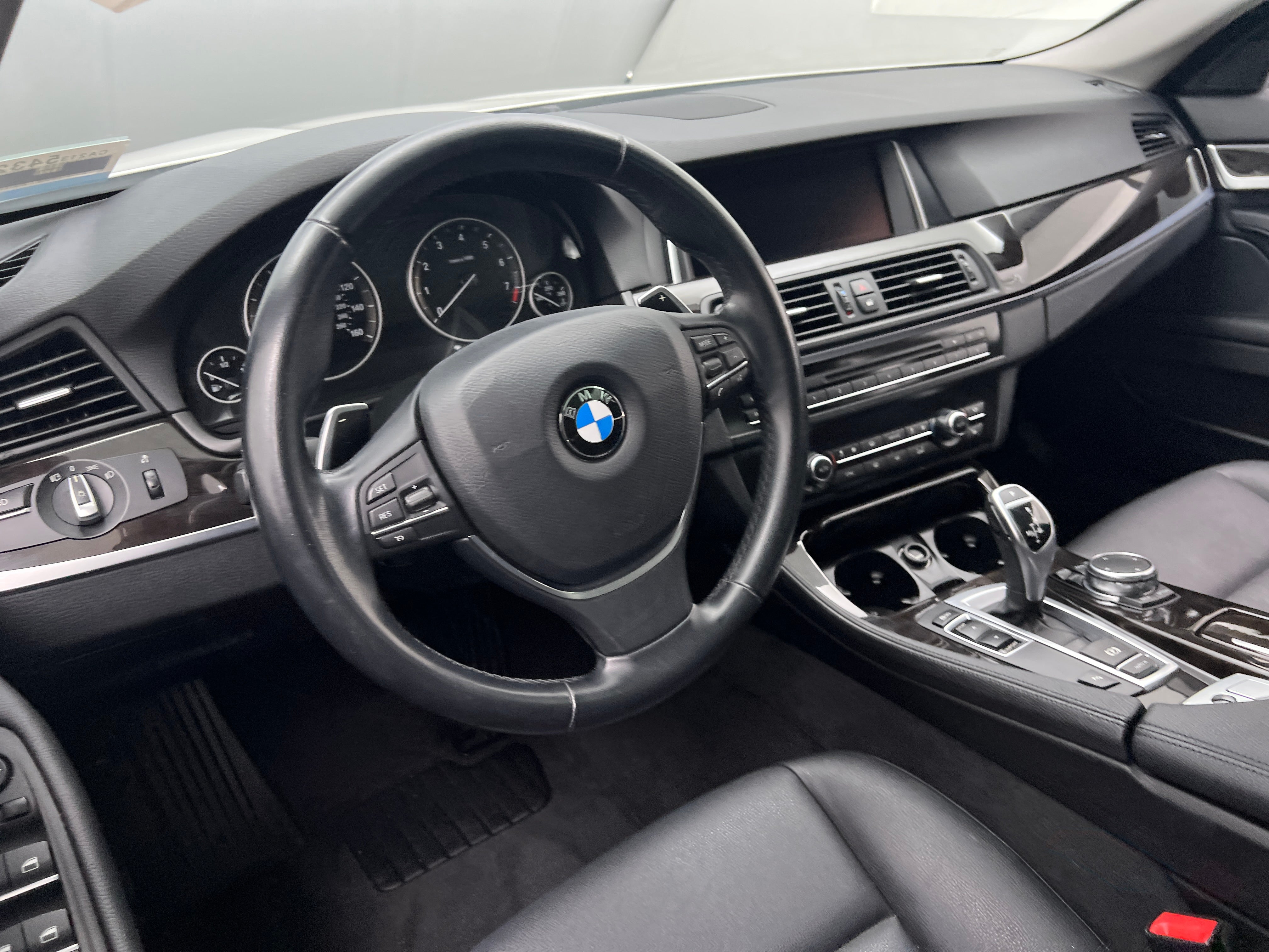 2016 BMW 5 Series 528i 4
