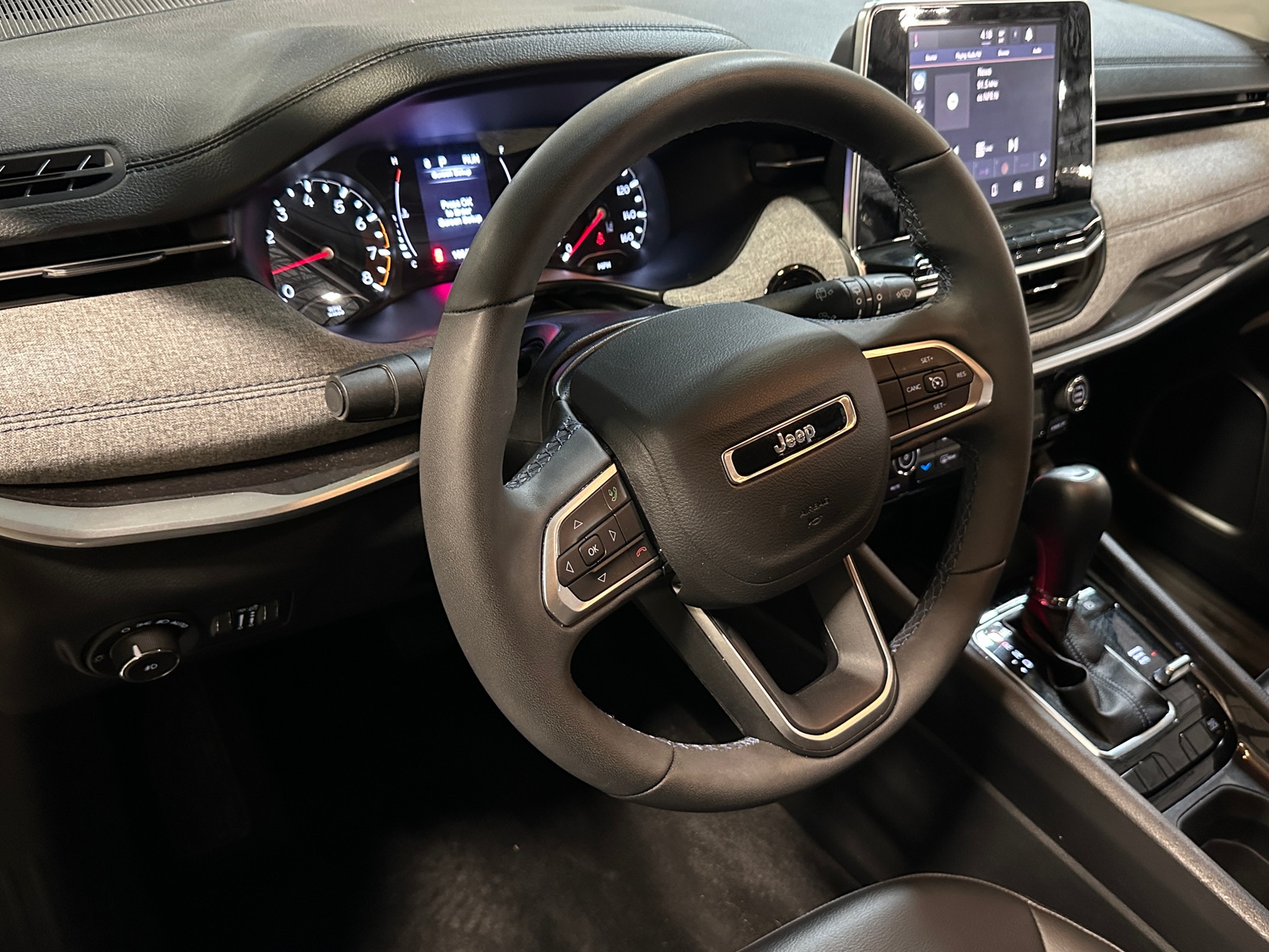 Thumbnail: 2022 Jeep Compass - 3