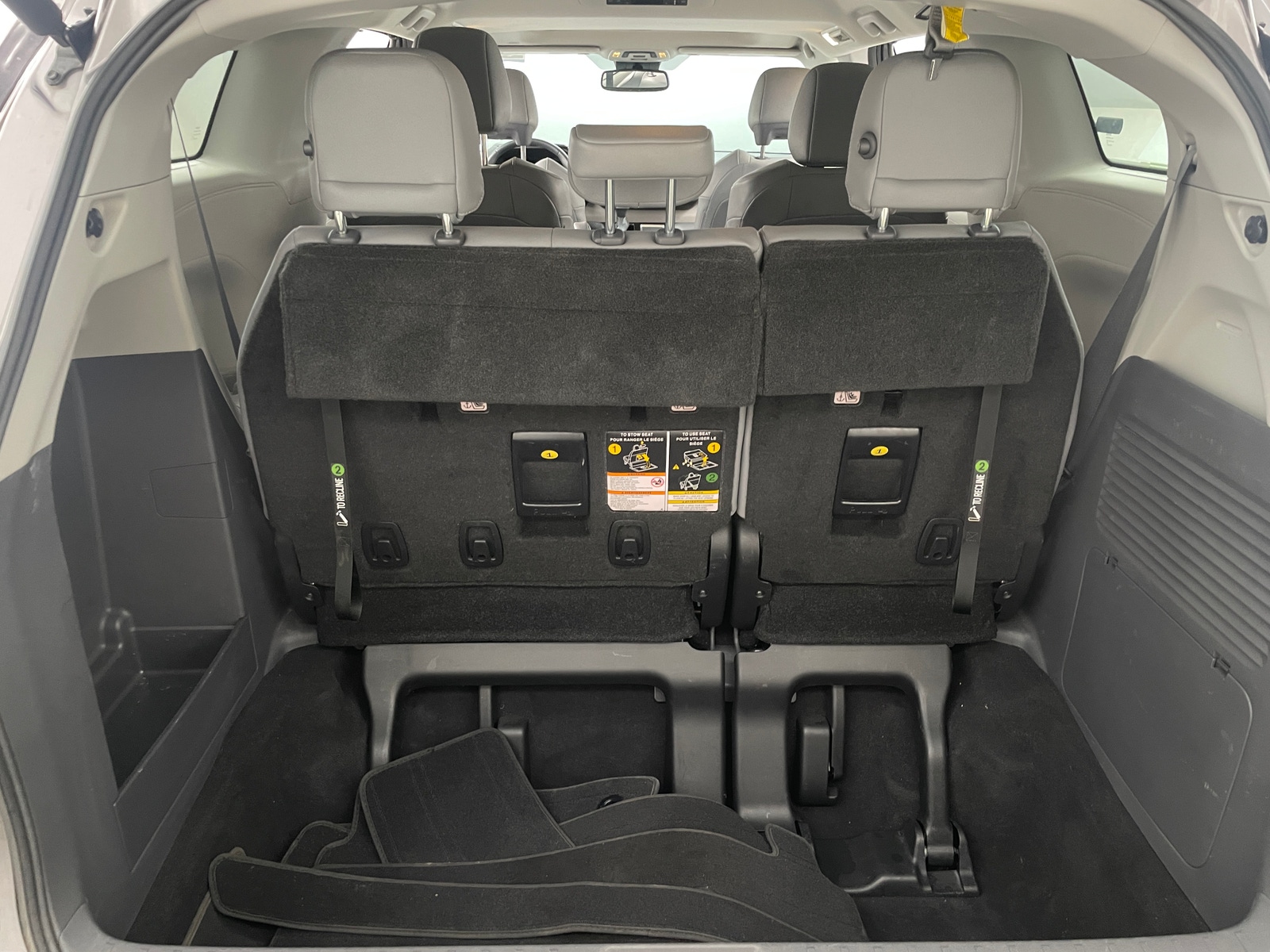 Thumbnail: 2022 Toyota Sienna - 6