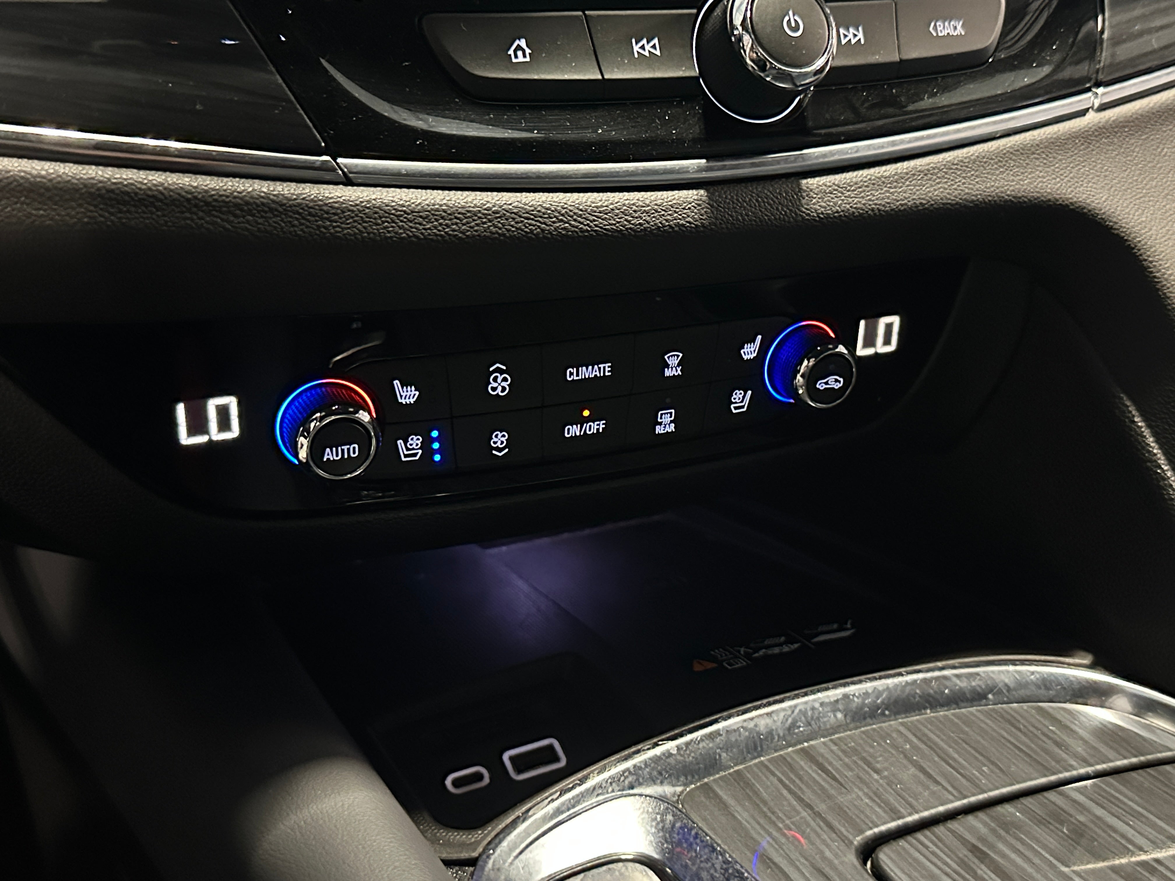 2024 Buick Enclave Premium 3