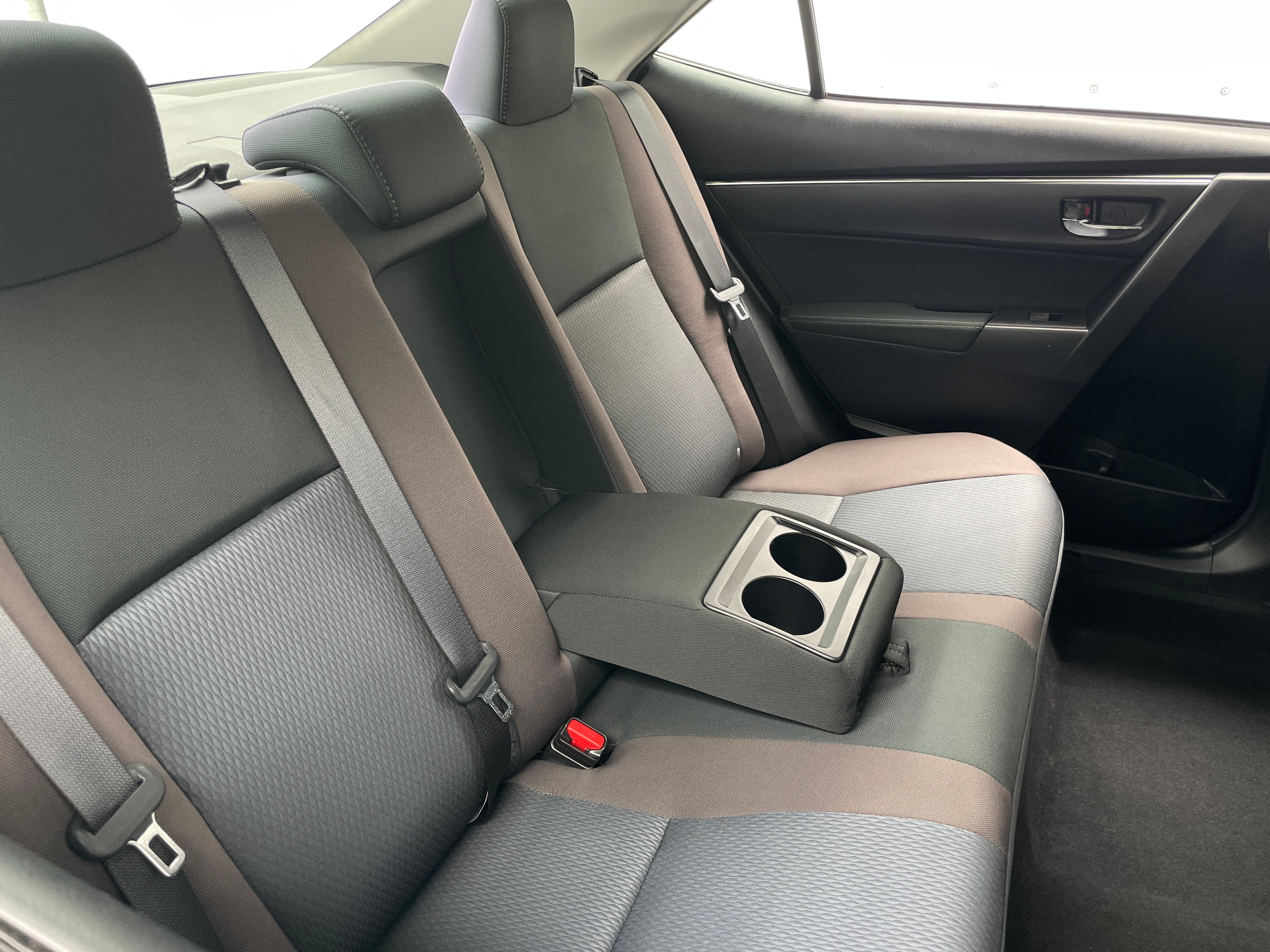 2018 Toyota Corolla LE 6