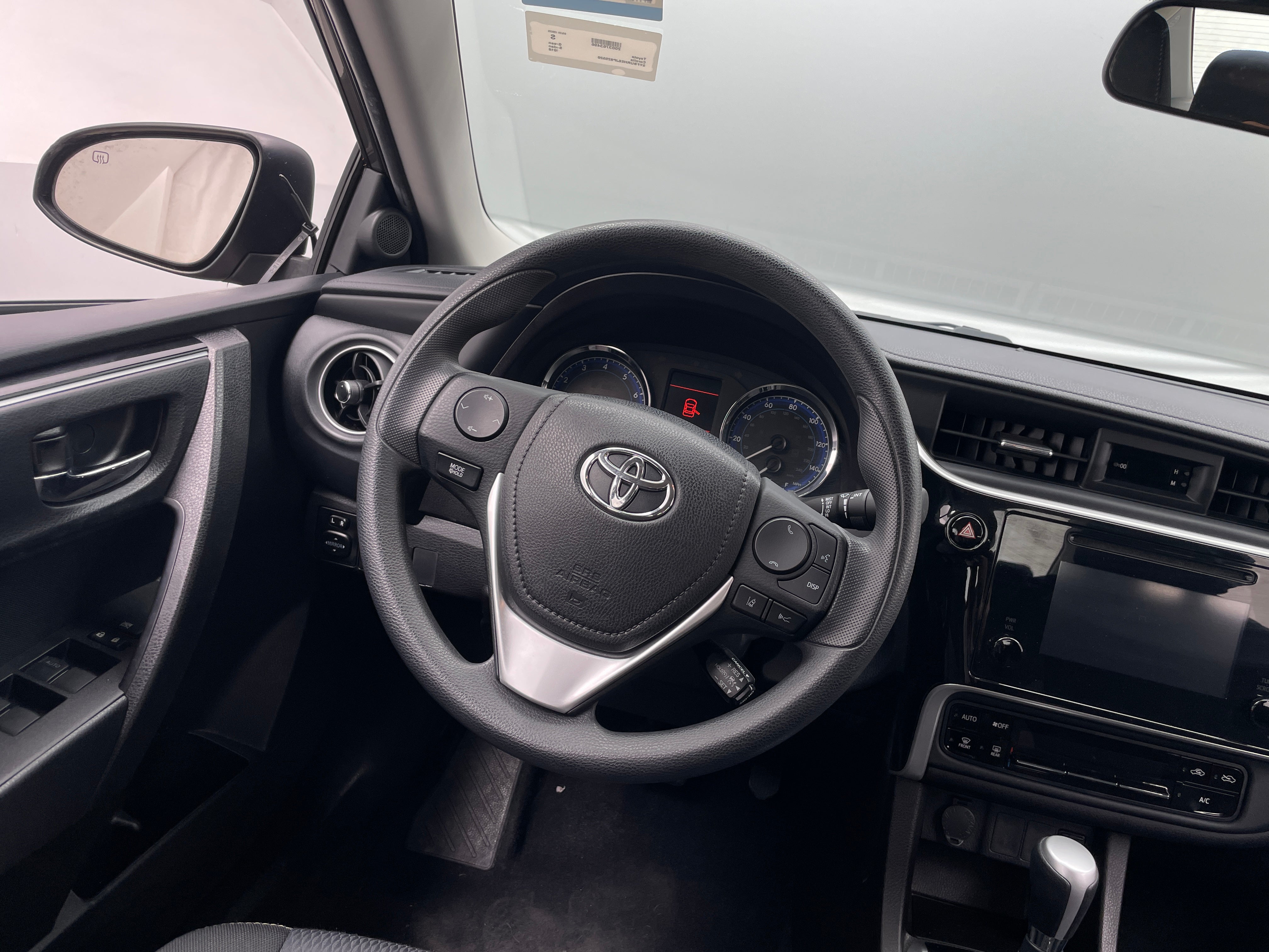 2018 Toyota Corolla LE 5