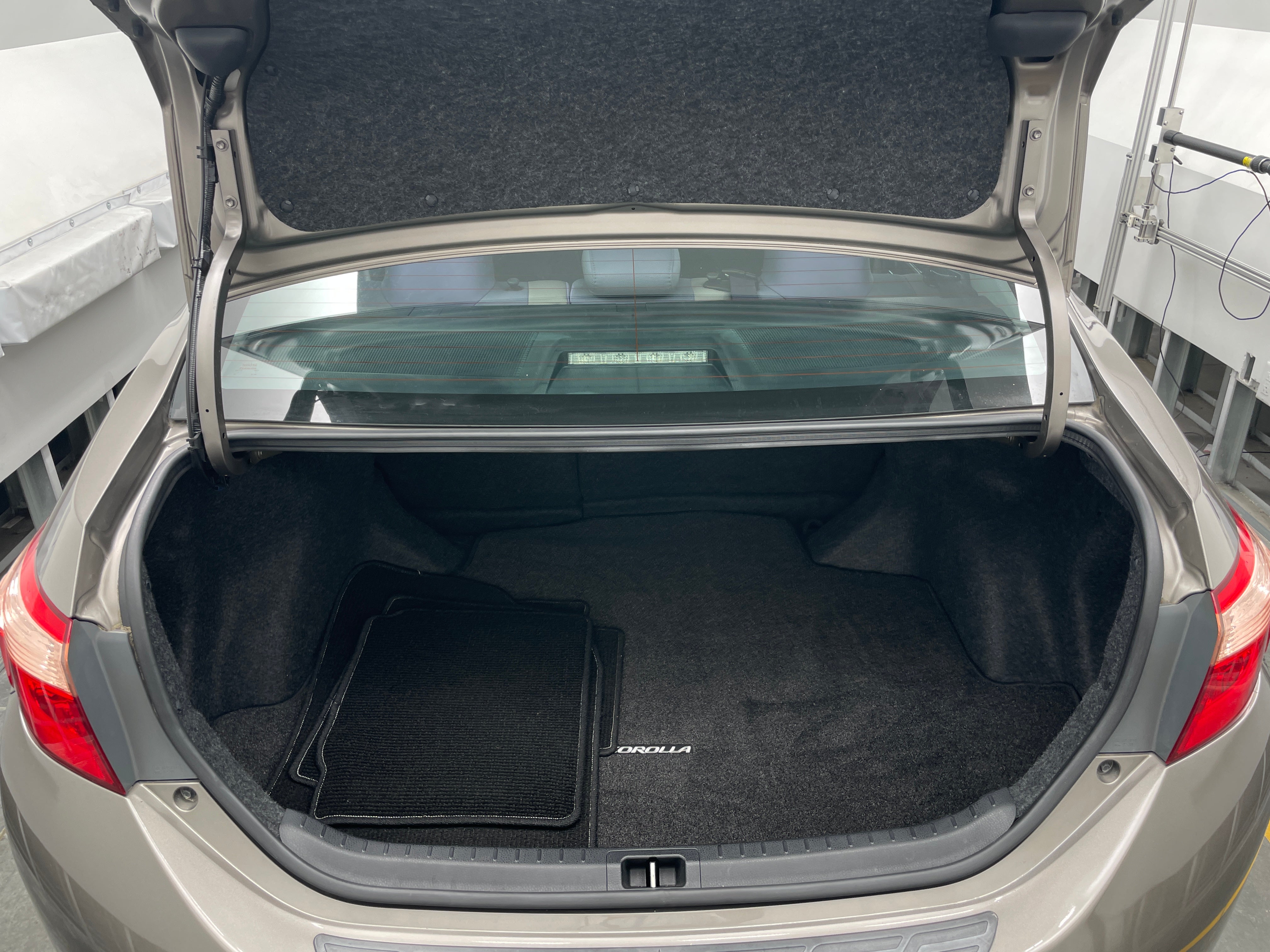 2018 Toyota Corolla LE 7
