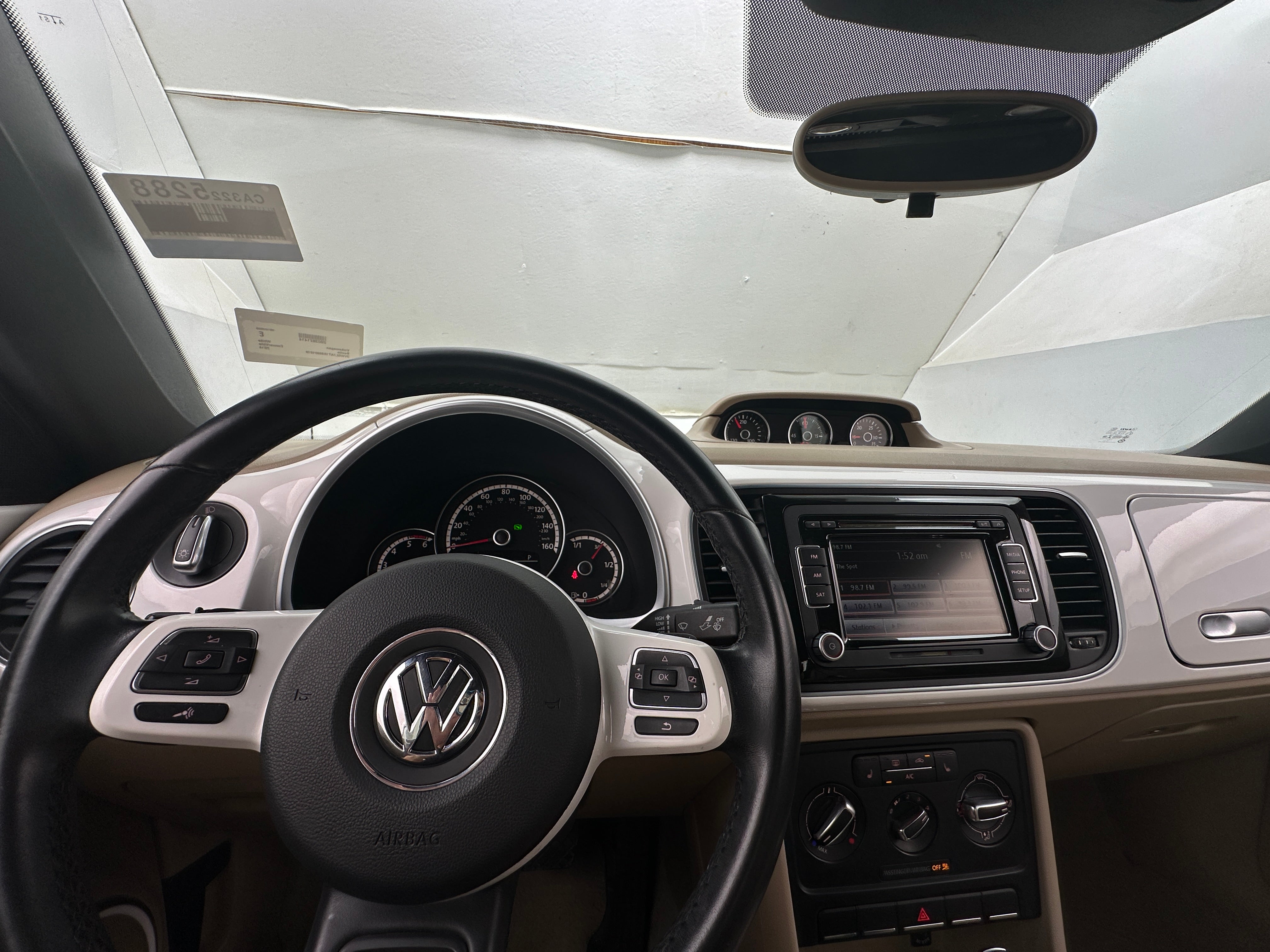 2014 Volkswagen Beetle  3