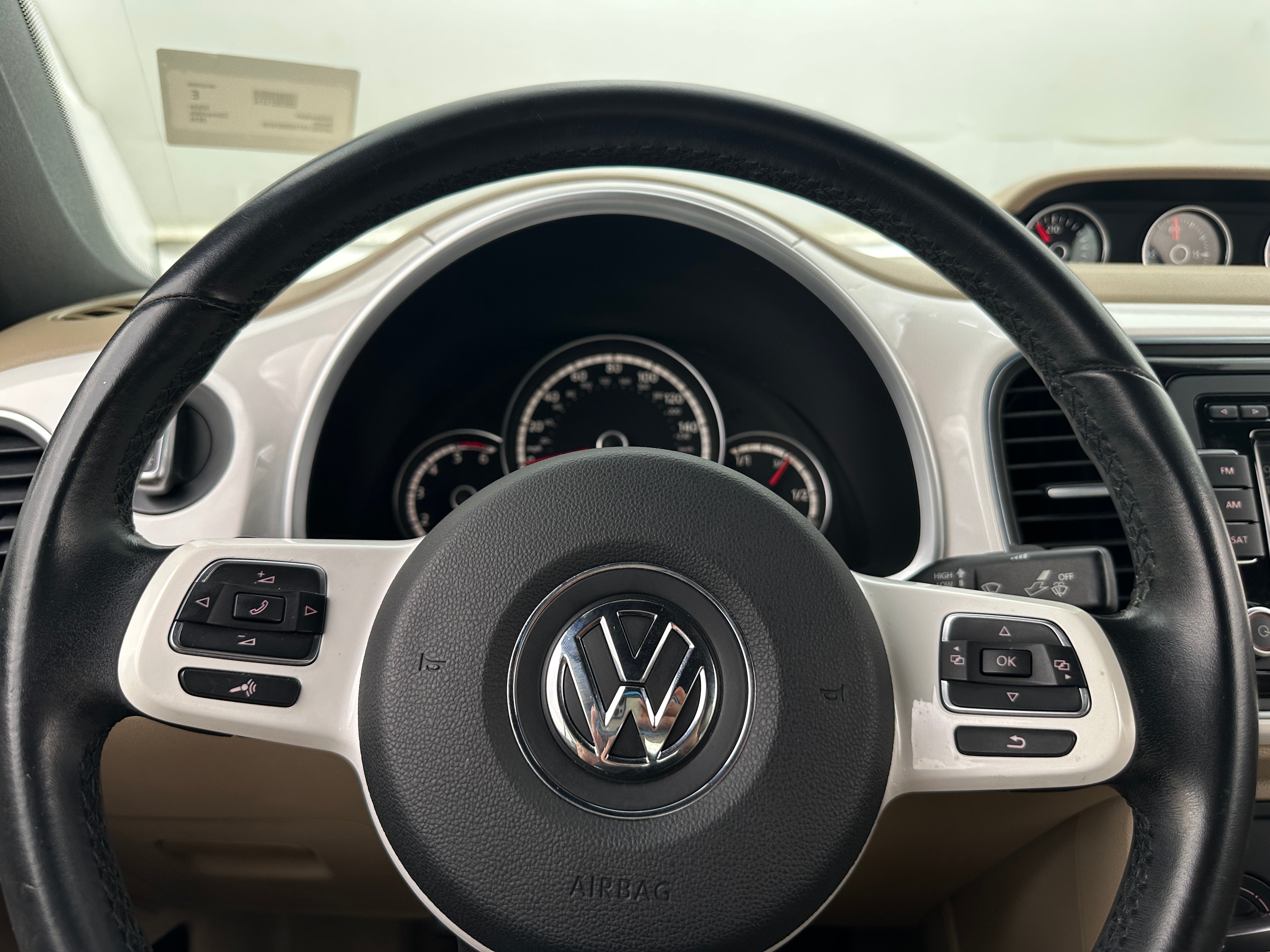 2014 Volkswagen Beetle  5