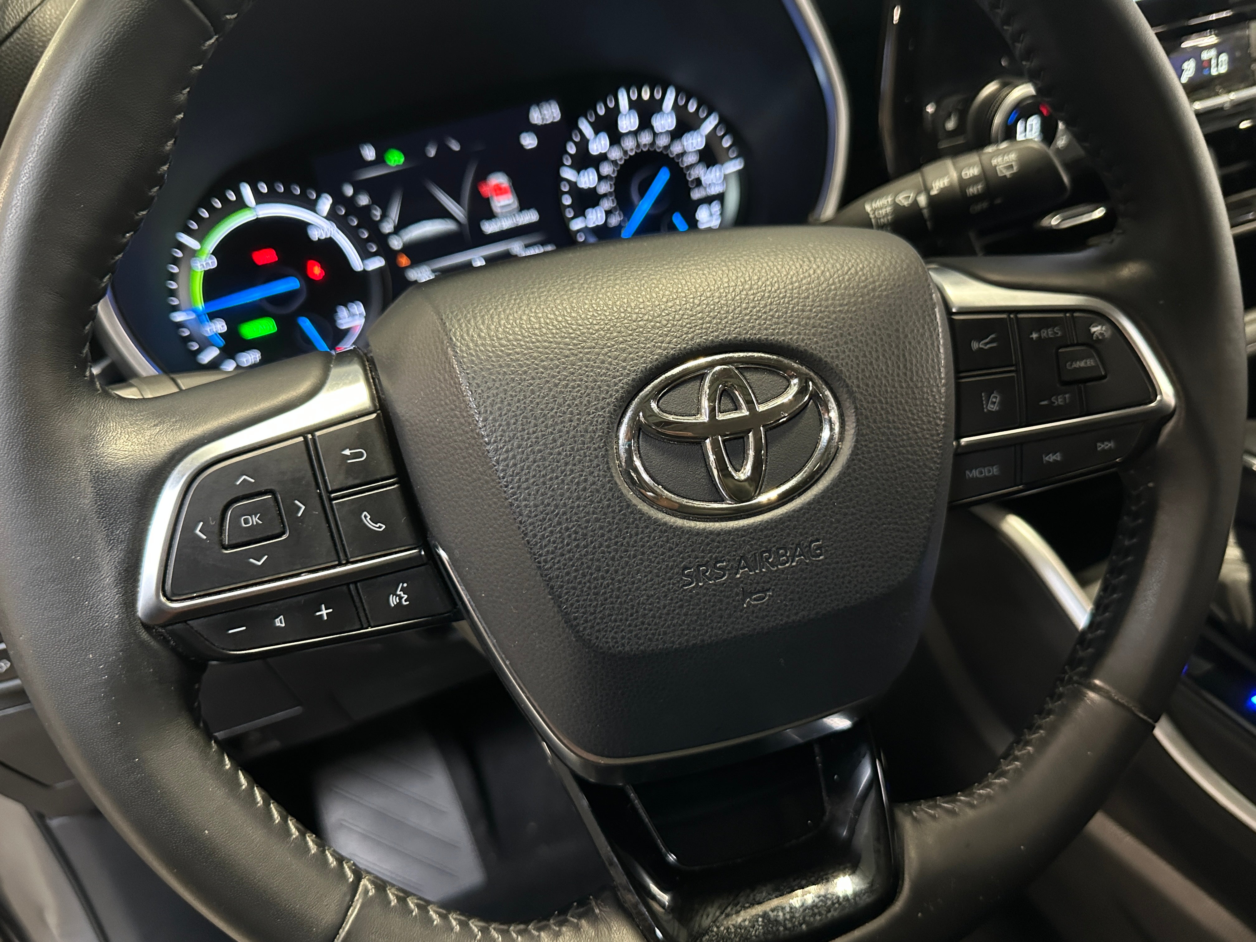 2021 Toyota Highlander XLE 4
