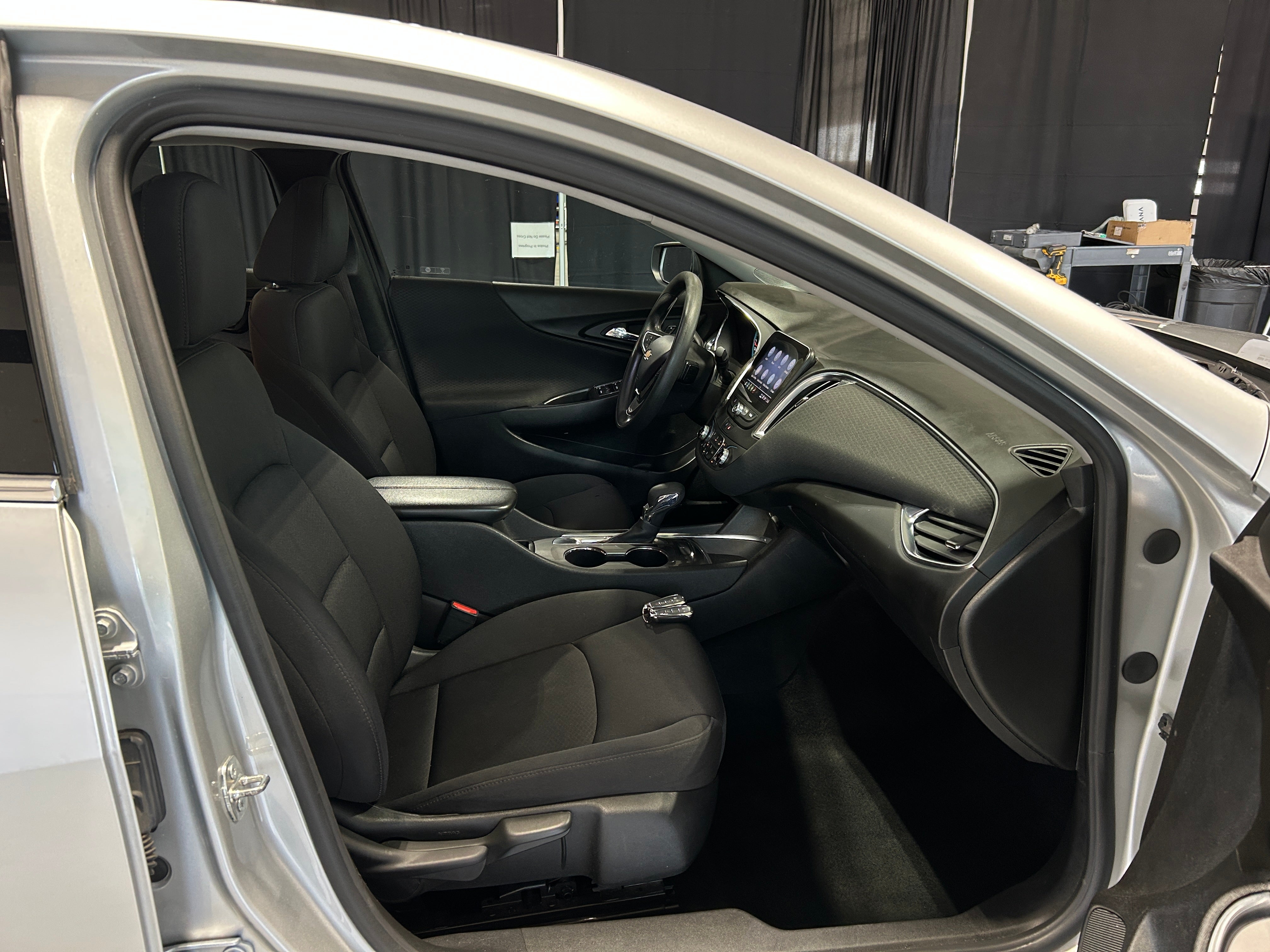 Thumbnail: 2021 Chevrolet Malibu - 2