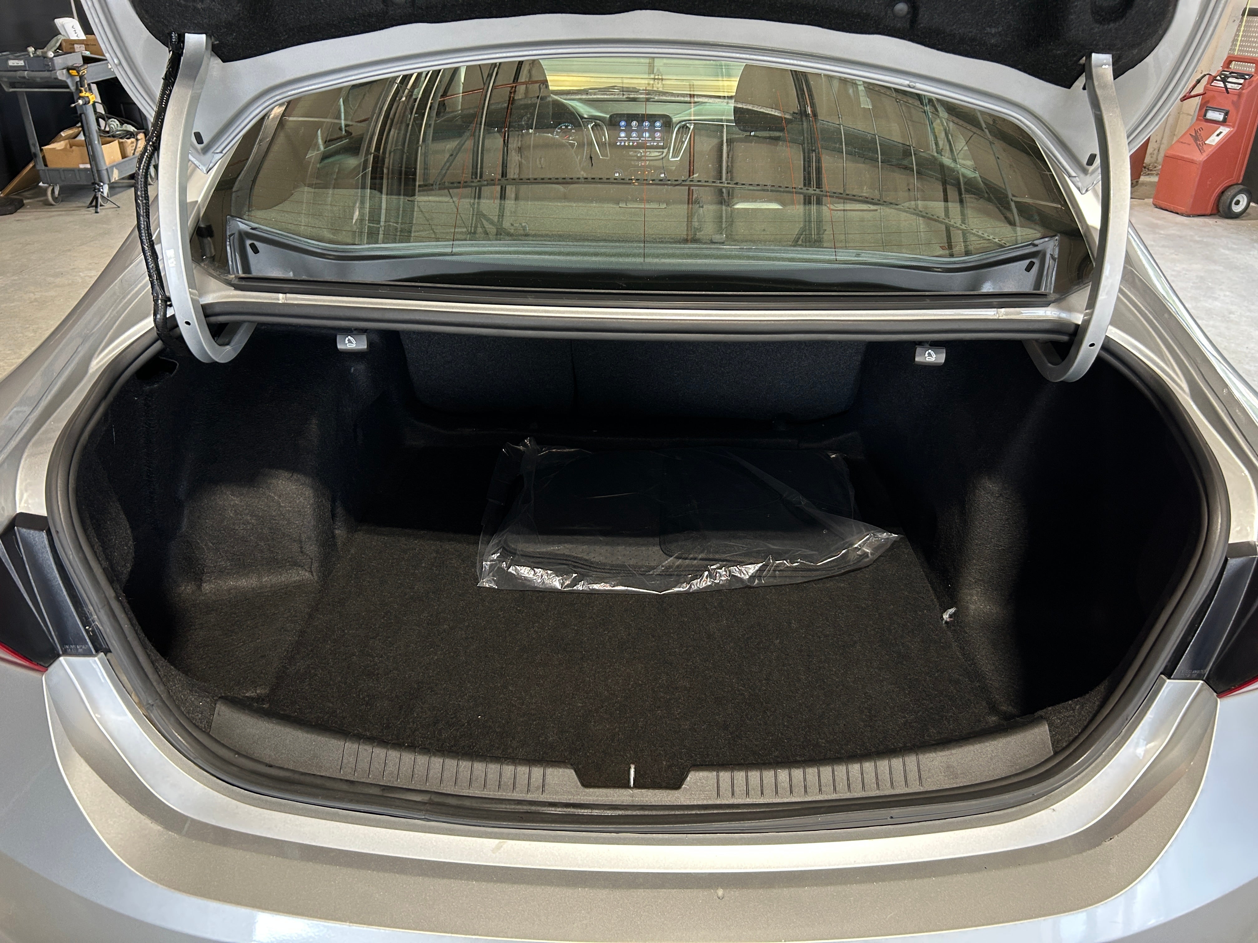 Thumbnail: 2021 Chevrolet Malibu - 7