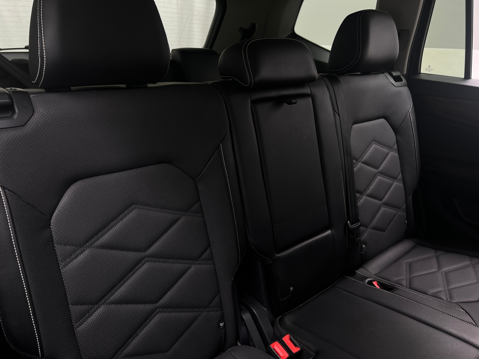 Thumbnail: 2024 Volkswagen Atlas - 5