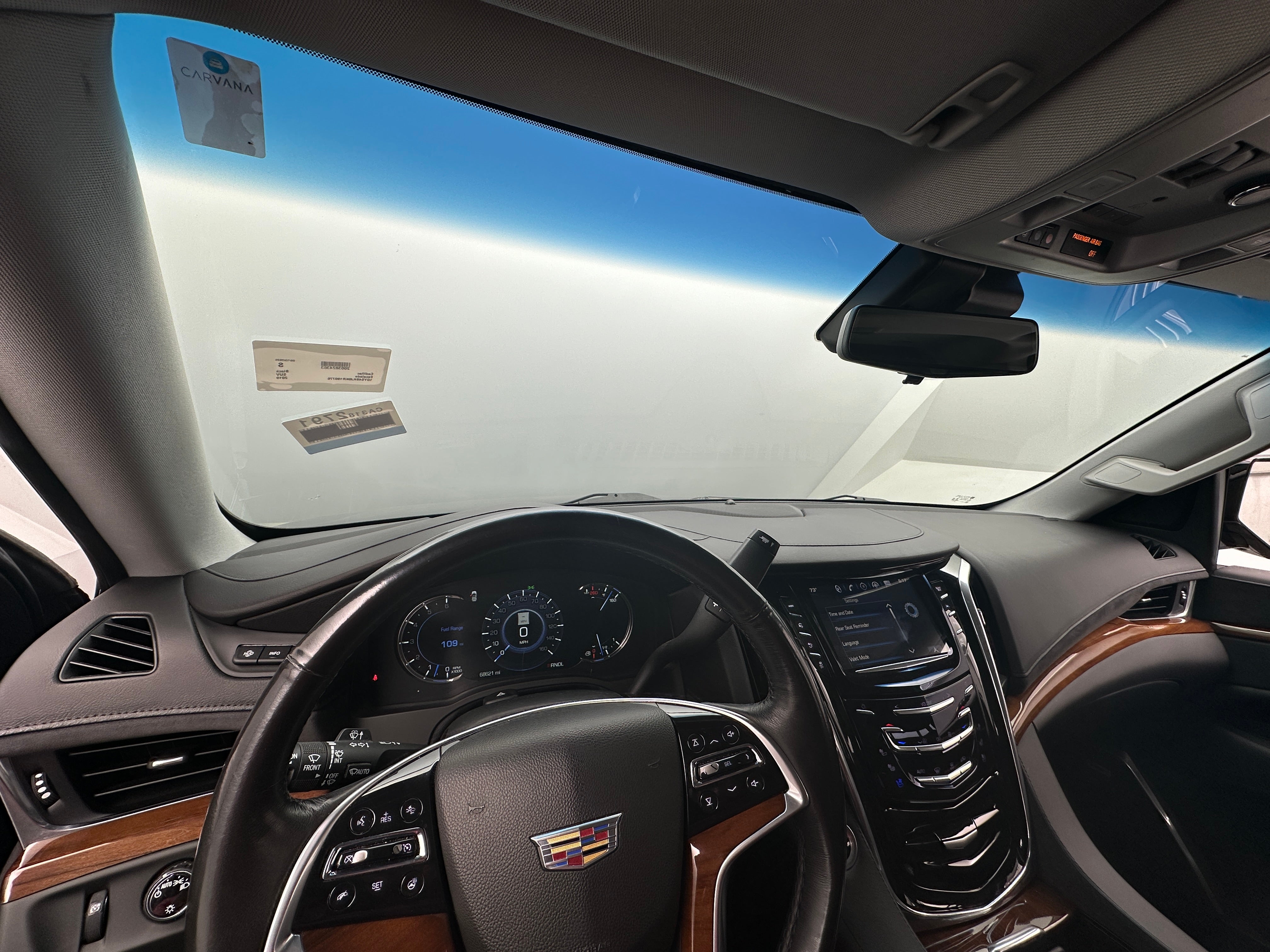 2019 Cadillac Escalade Luxury 2