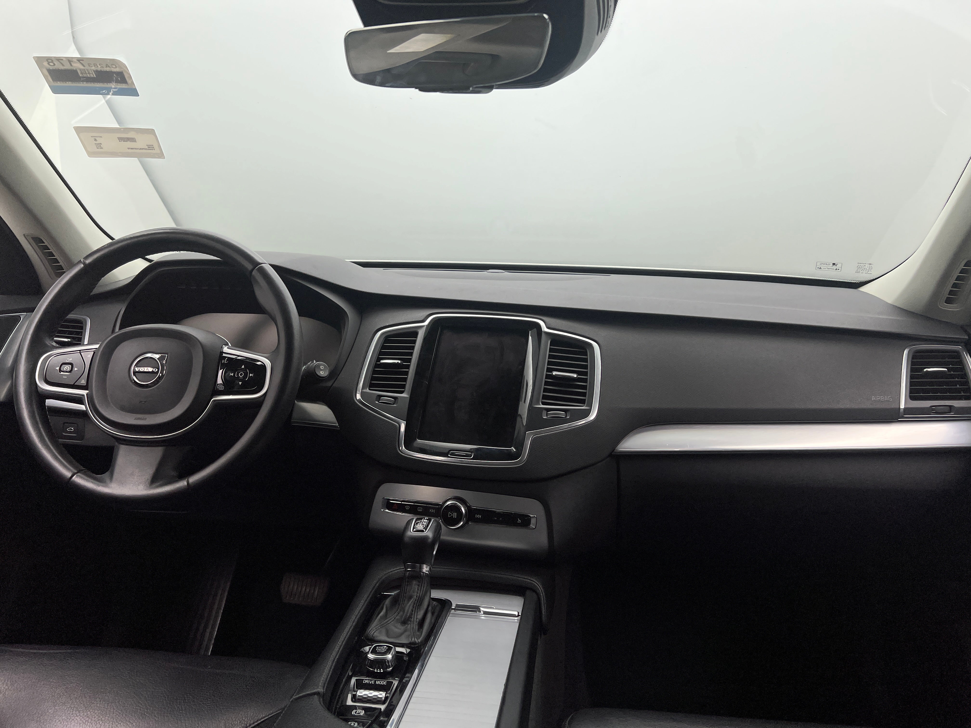 2018 Volvo XC90 T6 Momentum 2