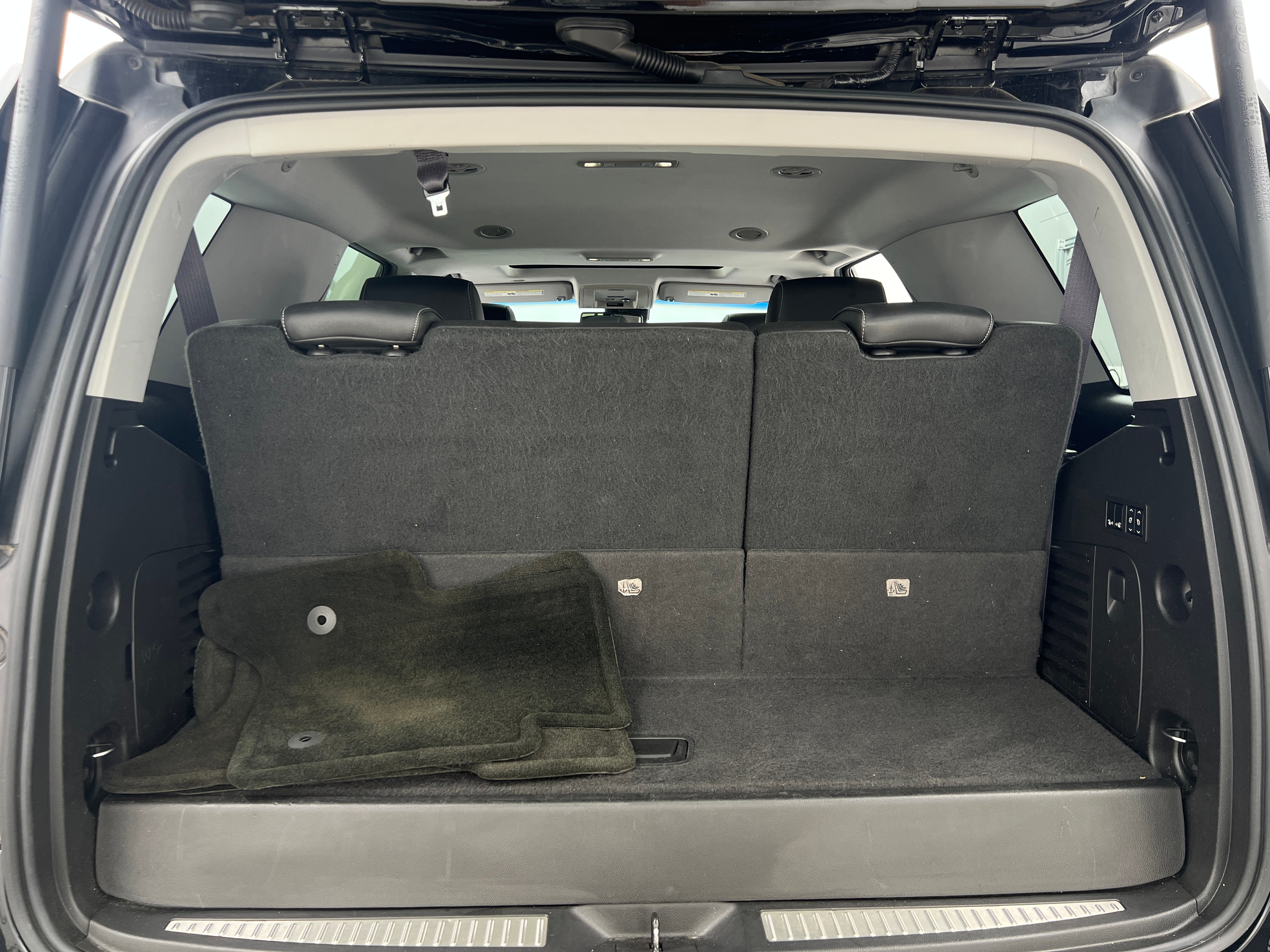 2015 Chevrolet Tahoe LTZ 6