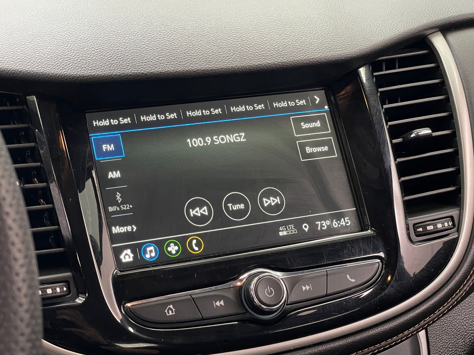 Thumbnail: 2019 Chevrolet Trax - 4