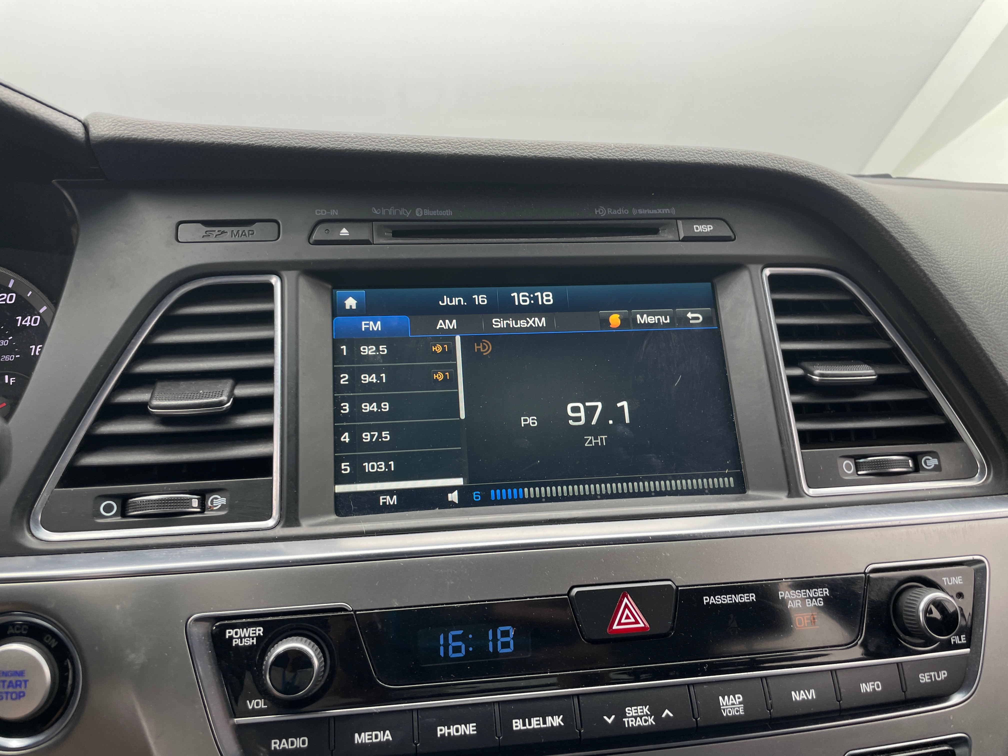 2015 Hyundai Sonata Sport 3