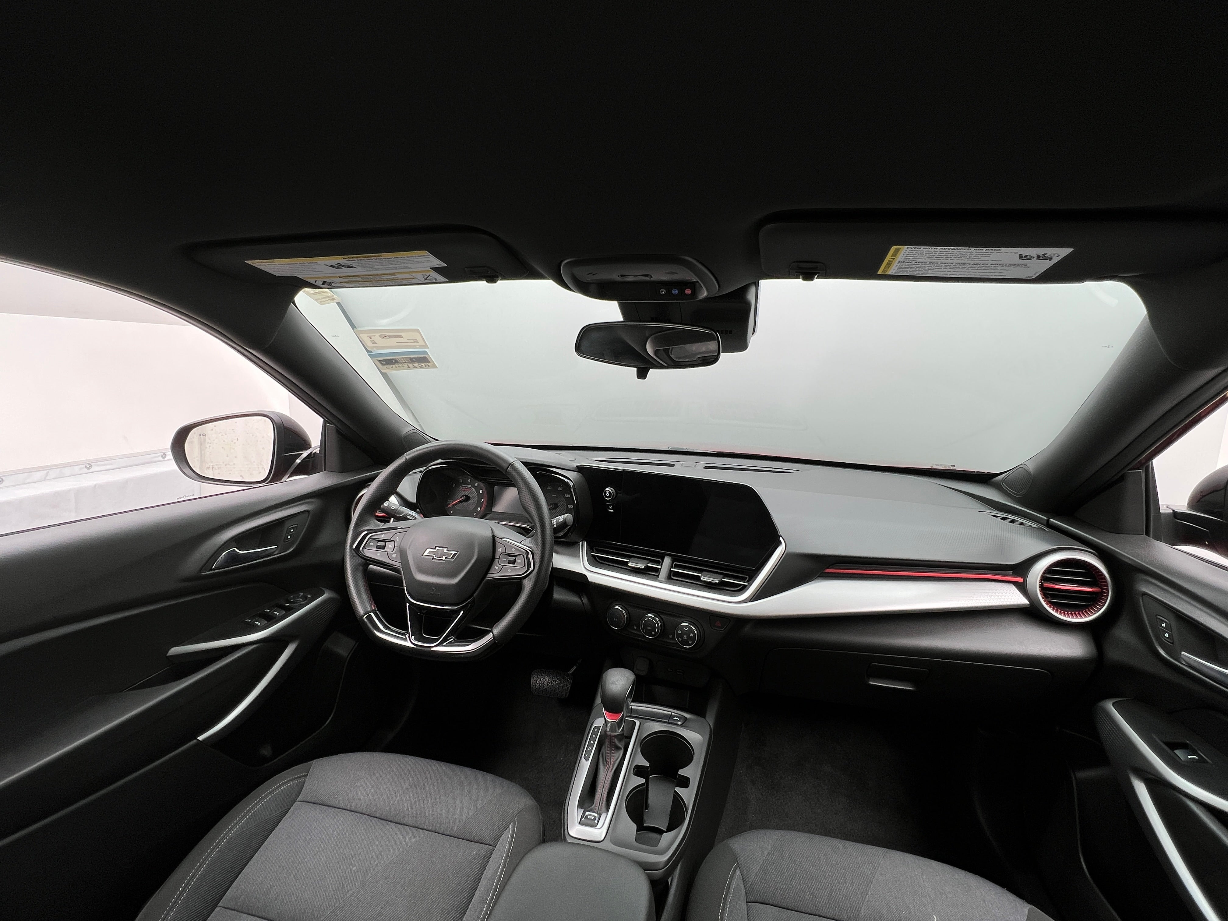 Thumbnail: 2024 Chevrolet Trax - 3