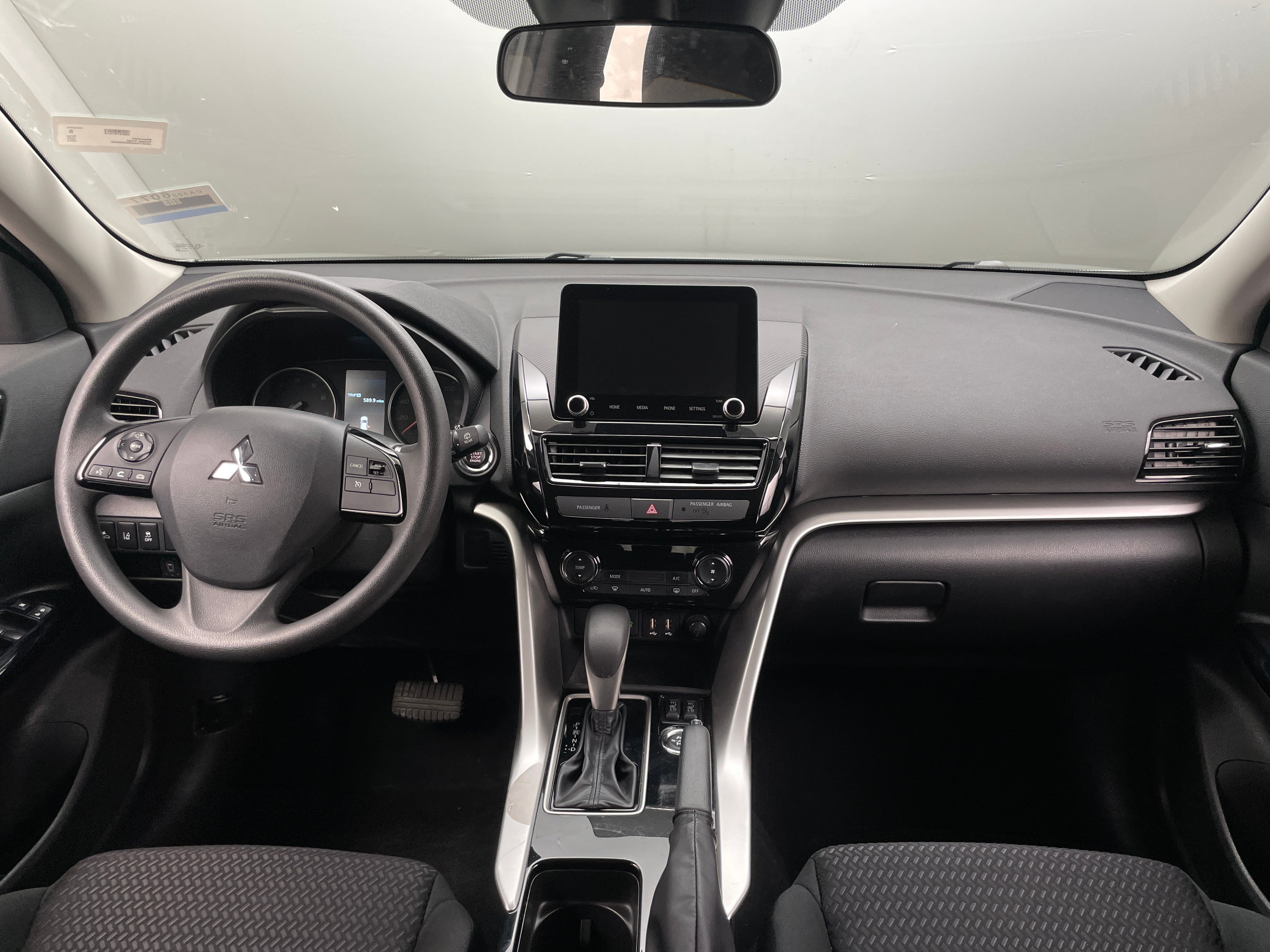 2024 Mitsubishi Eclipse Cross LE 3