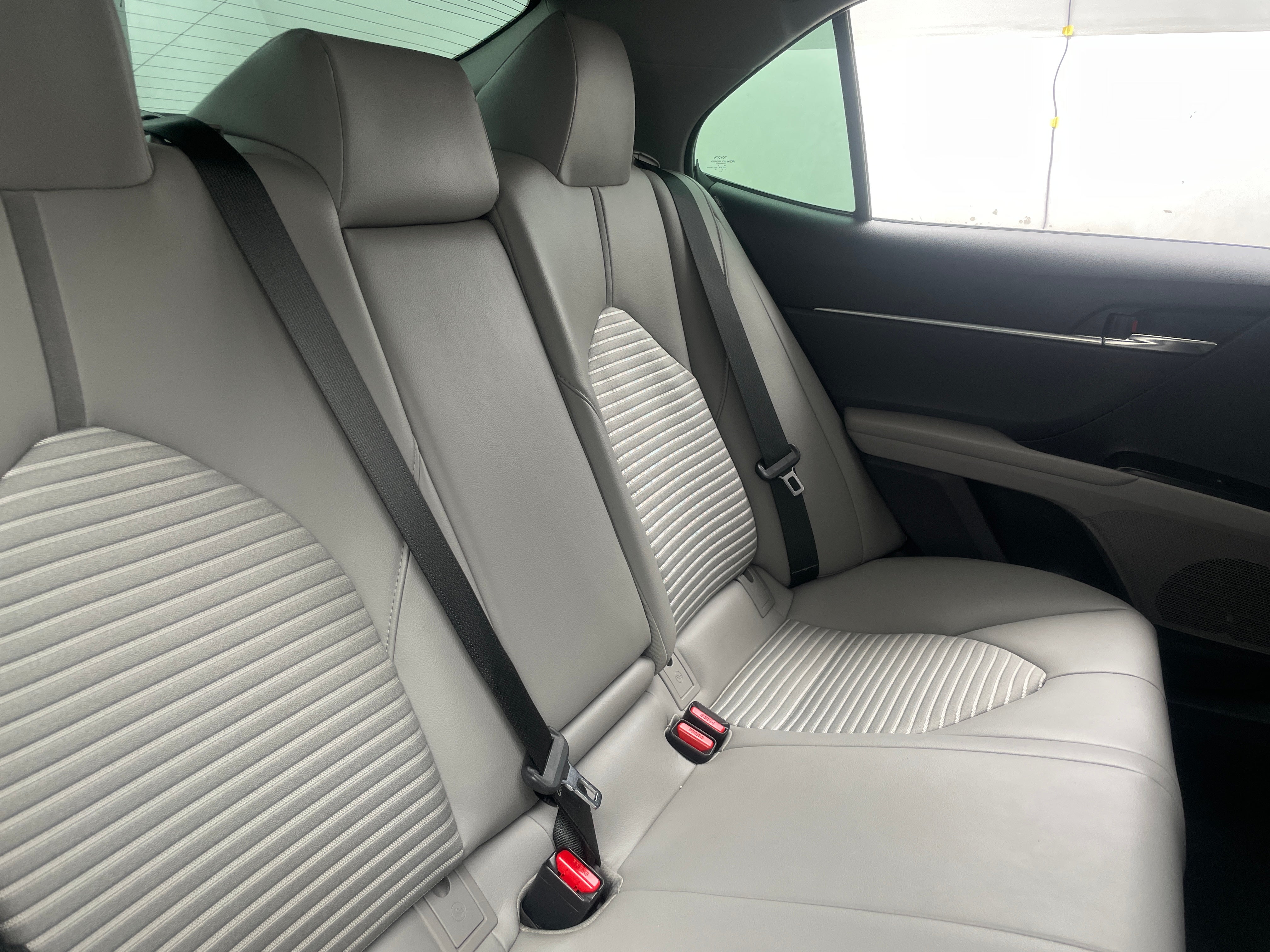 2019 Toyota Camry SE 6