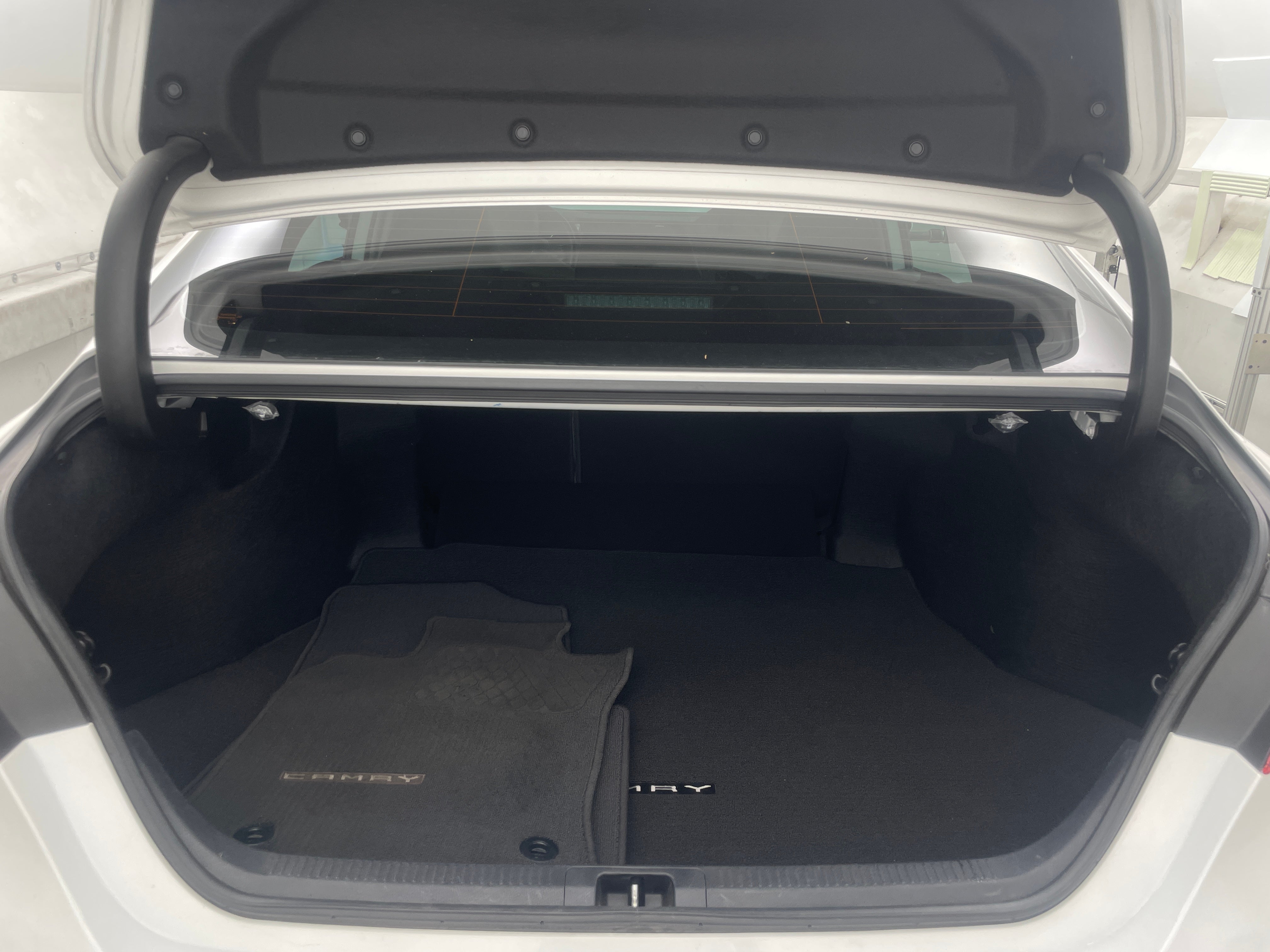 2019 Toyota Camry SE 7